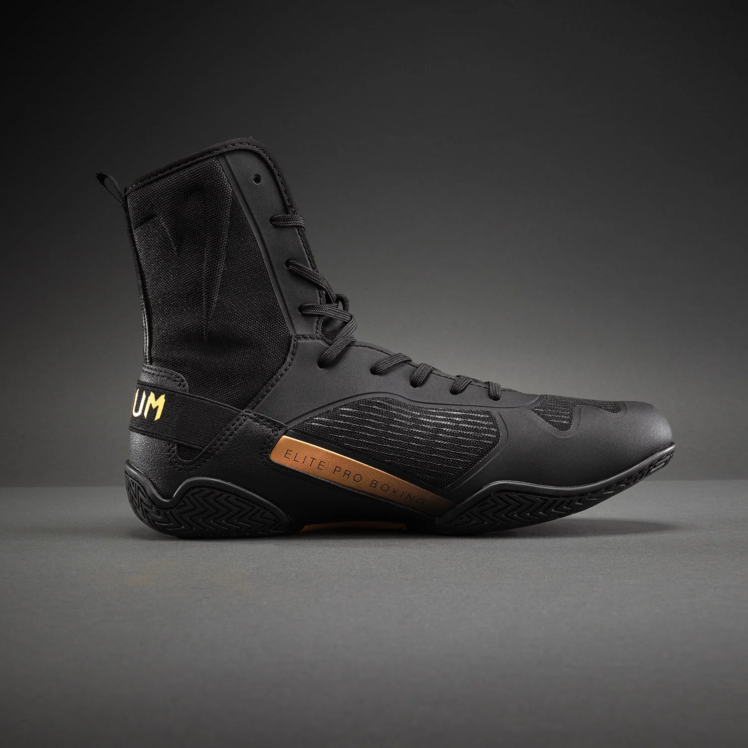 Venum Elite Neo Zapatillas de Boxeo – Negro/Oro - Image 3