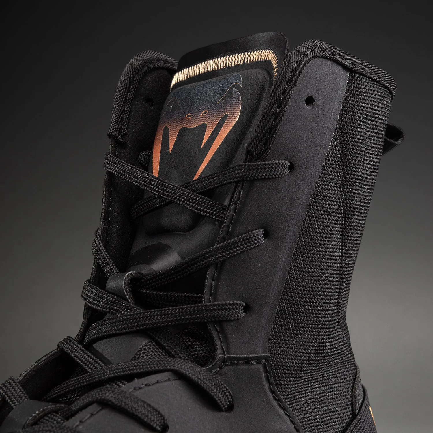 Venum Elite Neo Zapatillas de Boxeo – Negro/Oro - Image 6