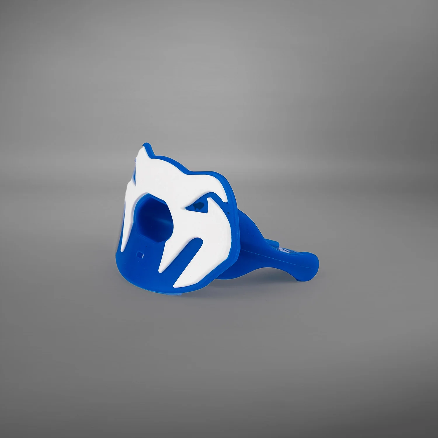 Venum Elite Protector Bucal Edición Logo  - Azul/Blanco - Image 3