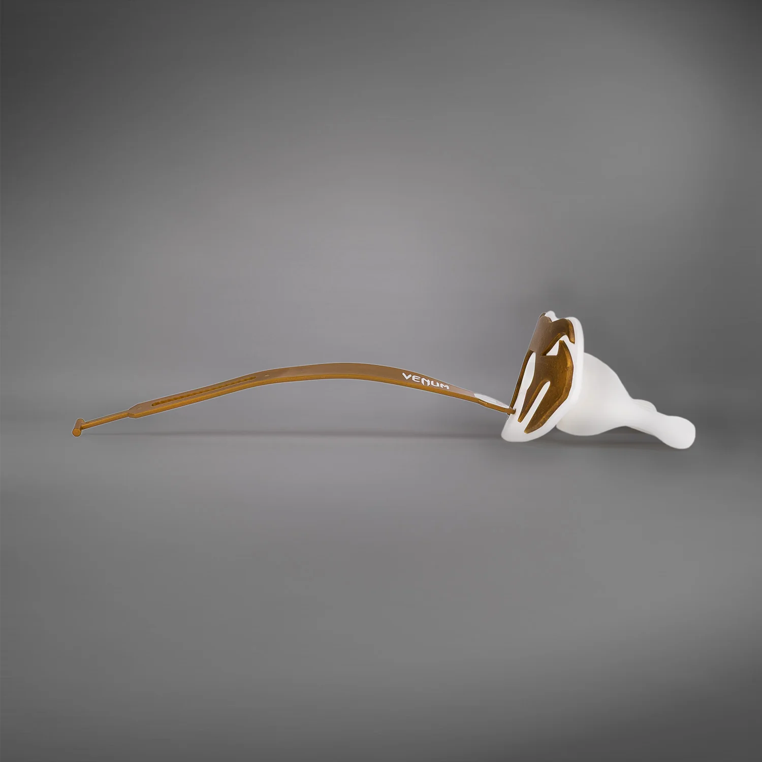 Venum Elite Protector Bucal Edición Logo - Blanco/Dorado - Image 5