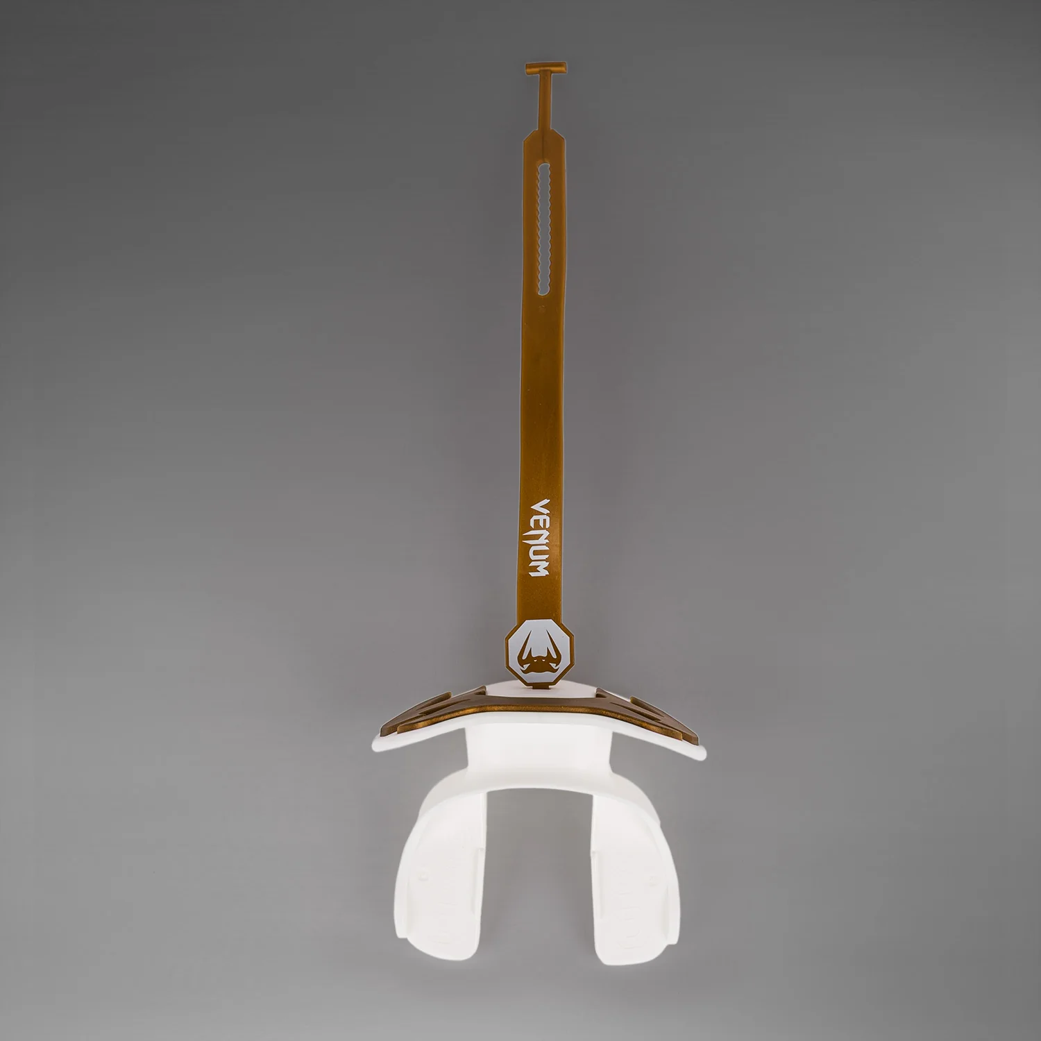 Venum Elite Protector Bucal Edición Logo - Blanco/Dorado - Image 6