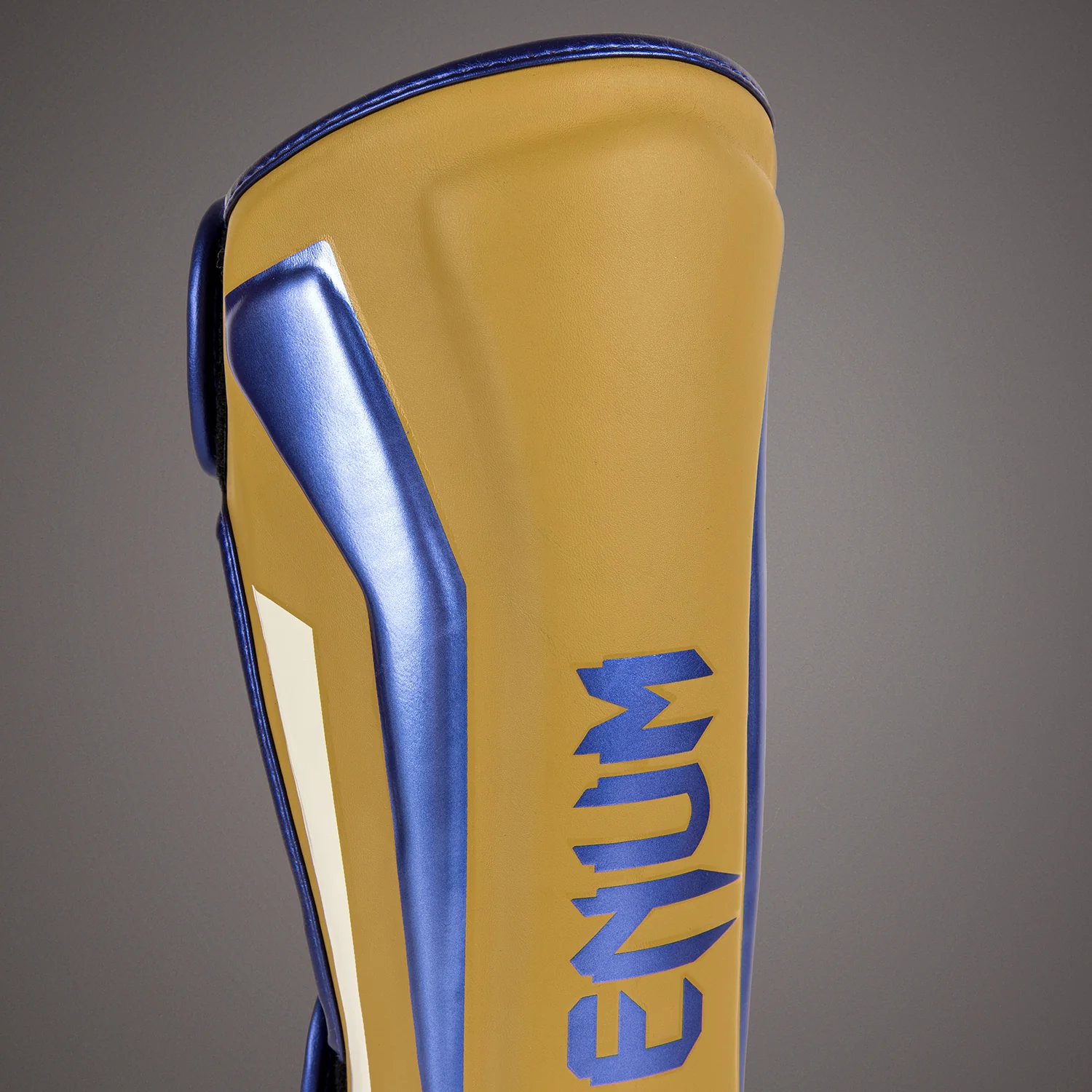 Venum Elite Protectores de Espinillas - Camel - Edición especial - Image 4