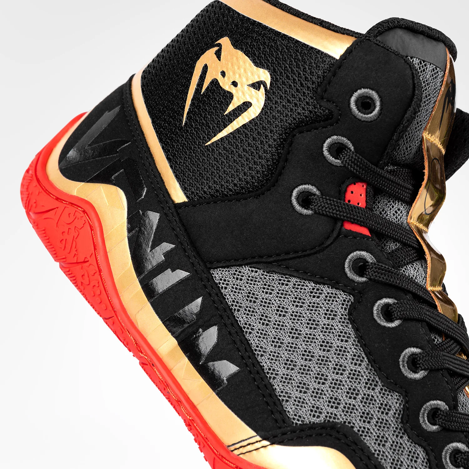 Venum Elite Zapatillas de lucha - Negro/Dorado/Rojo - Image 3
