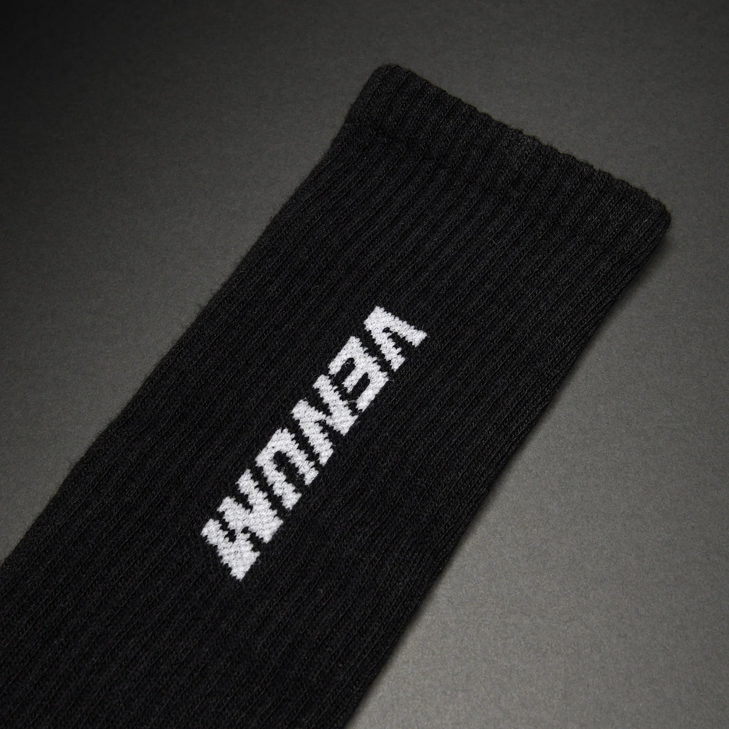 Venum Essential Calcetines (Set de 3 pares) – Negro/Blanco - Image 3