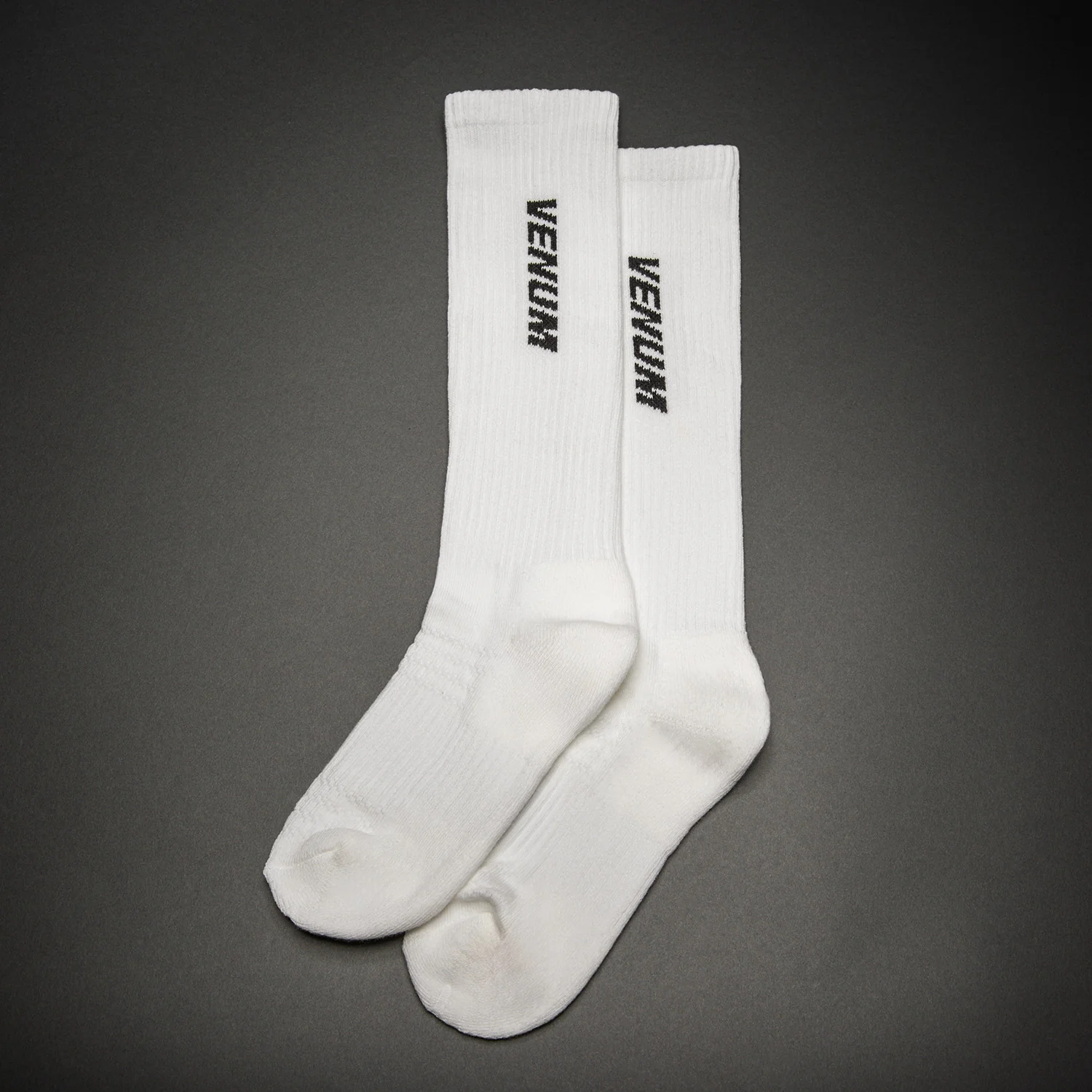 Venum Essential Calcetines Sobre la Pantorrilla – Blanco/Negro