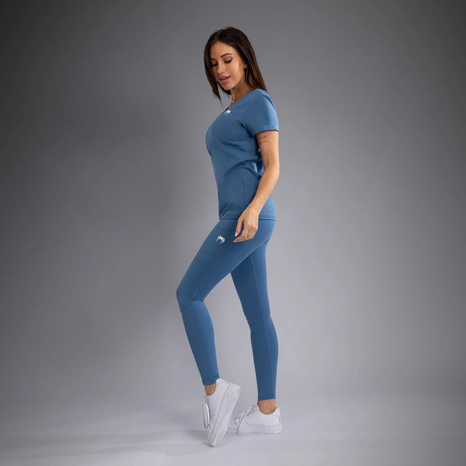 Venum Essential Camiseta para Mujer - Azul Tormenta - Image 2