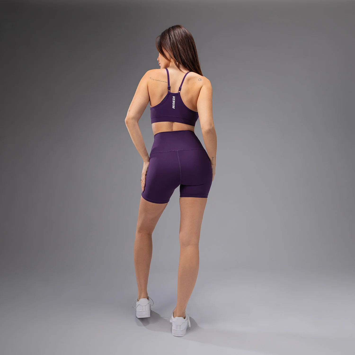 Venum Essential Pantalones Cortos de Ciclismo para Mujer - Púrpura Profundo - Image 3