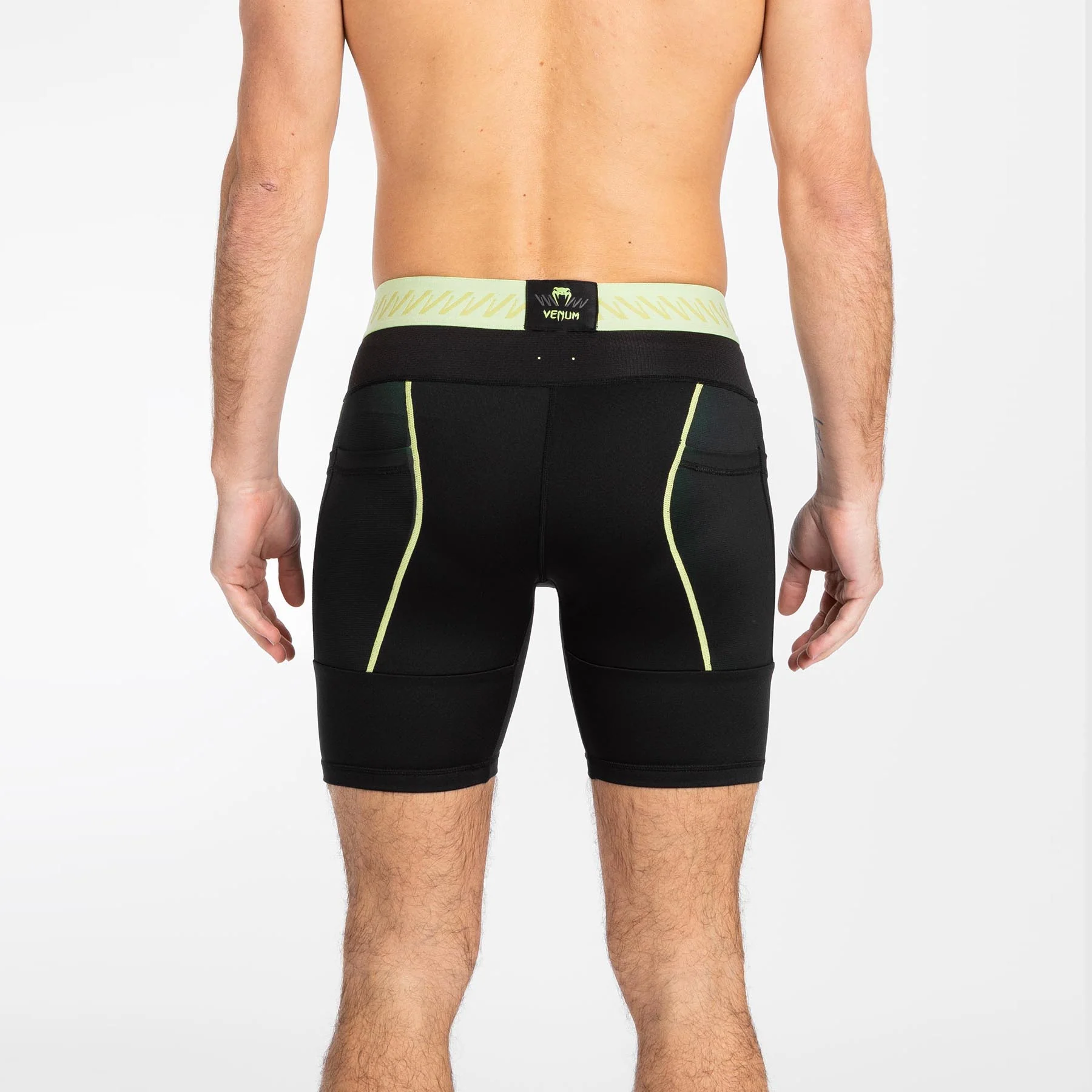 Venum Fusion 2.0 Vale Tudo Hombre - Negro/Amarillo - Image 4