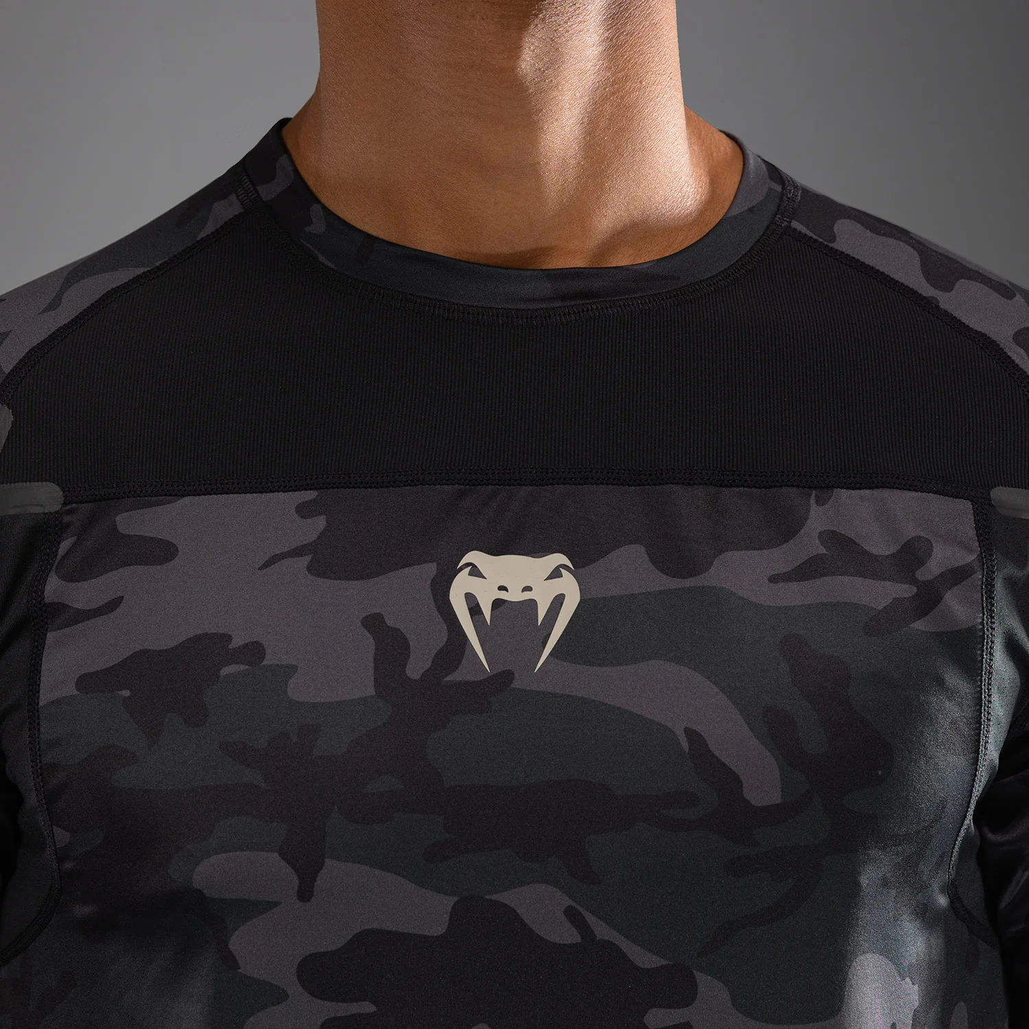 Venum G-Fit Air Camiseta Dry-Tech para Hombre - Camuflaje Digital Urbano - Image 8