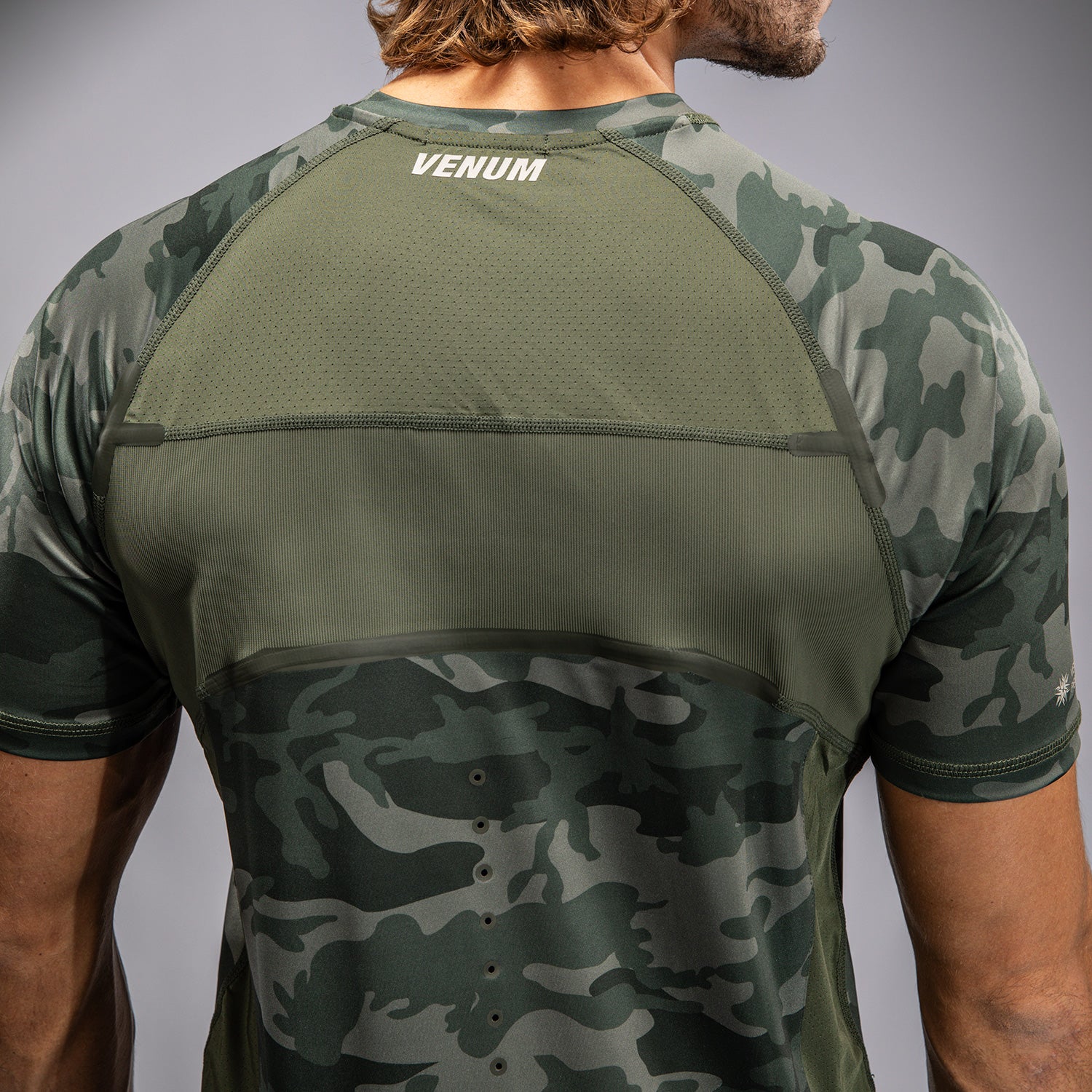 Venum G-Fit Air Camiseta Dry-Tech para Hombre - Camuflaje Militar - Image 7