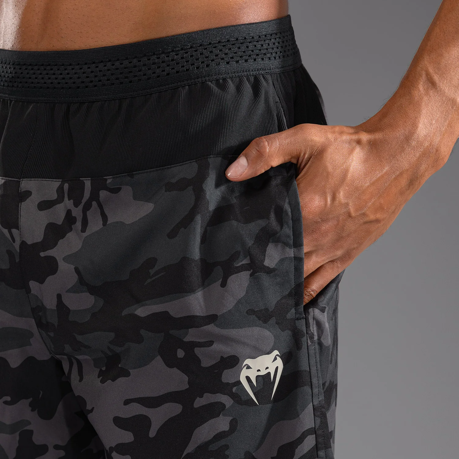 Venum G-Fit Air Pantalones Cortos de Entrenamiento para Hombre - Camuflaje Digital Urbano - Image 7