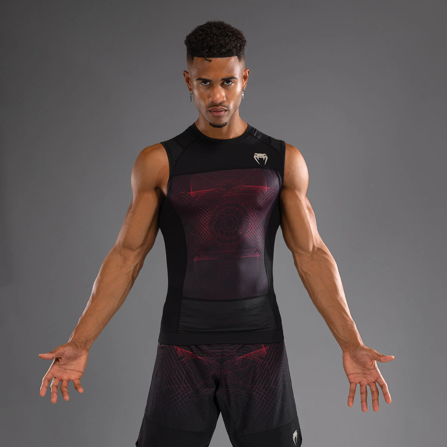 Venum G-Fit Air Rashguard sin Mangas para Hombre - Negro Profundo/Rojo Fuego