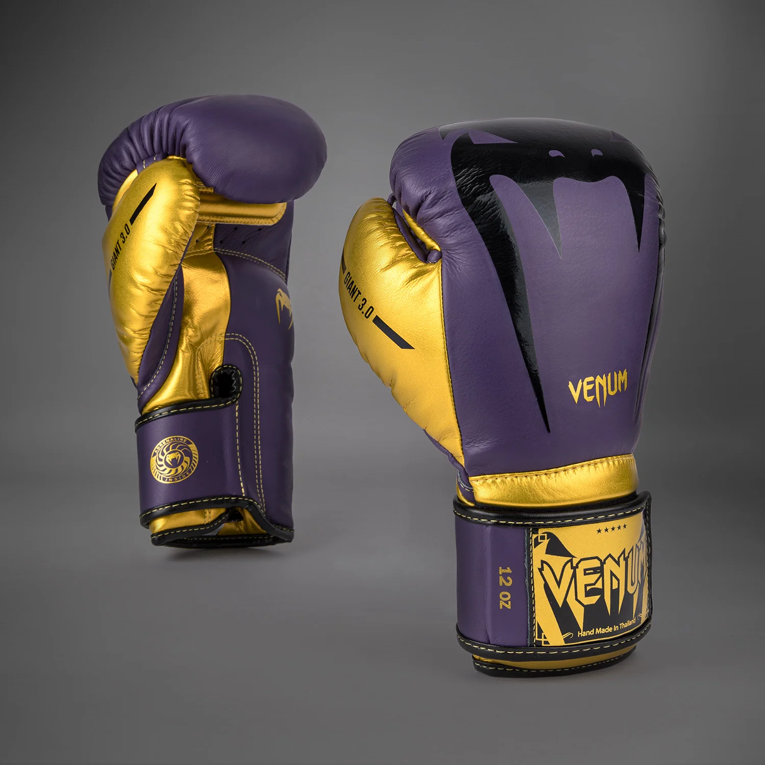 Venum Giant 3.0 Guantes de boxeo - Morado oscuro/Oro - Edición especial - Image 2