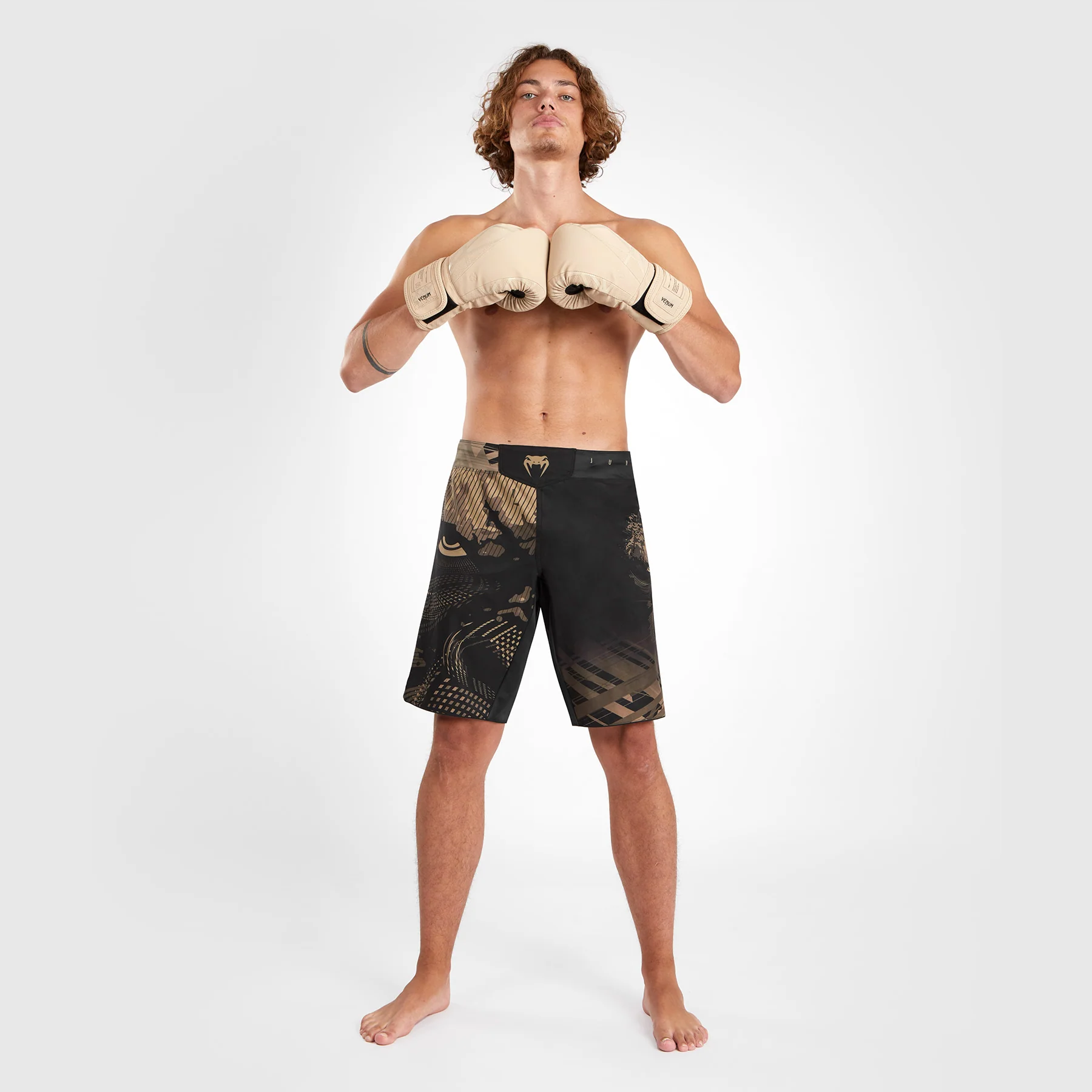 Venum Gorilla Jungle Pantalón Corto de Combate - Negro/Arena - Image 6