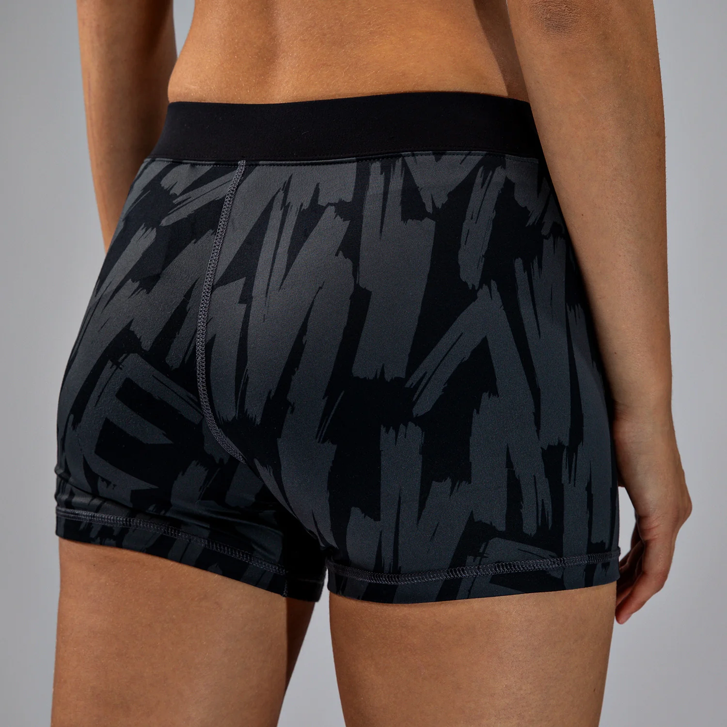 Venum Graffiti Shorts de Compresión para Mujer - Carbón Urbano - Image 7