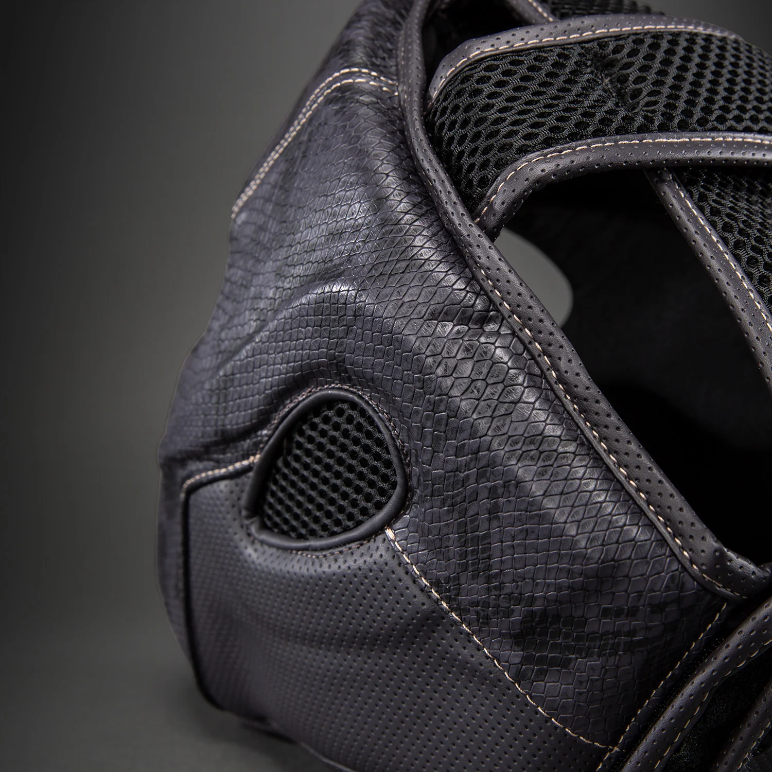 Venum Impact Evo Scales Casco de protección – Morado Oscuro - Image 6