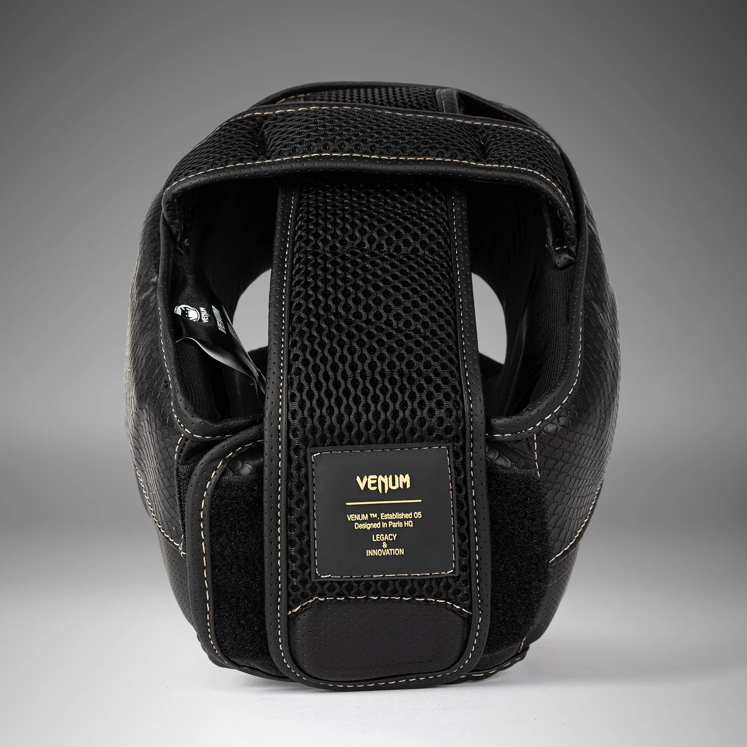 Venum Impact Evo Scales Casco de protección – Negro - Image 3