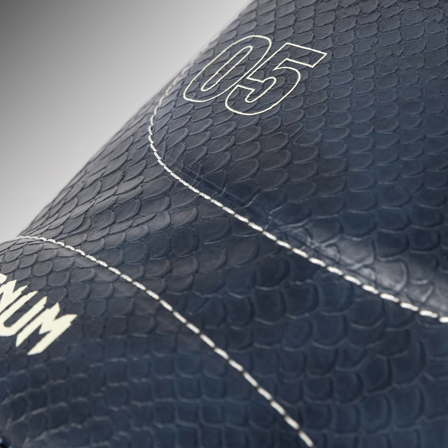 Venum Impact Evo Scales Guantes de Boxeo – Azul Medianoche - Image 5