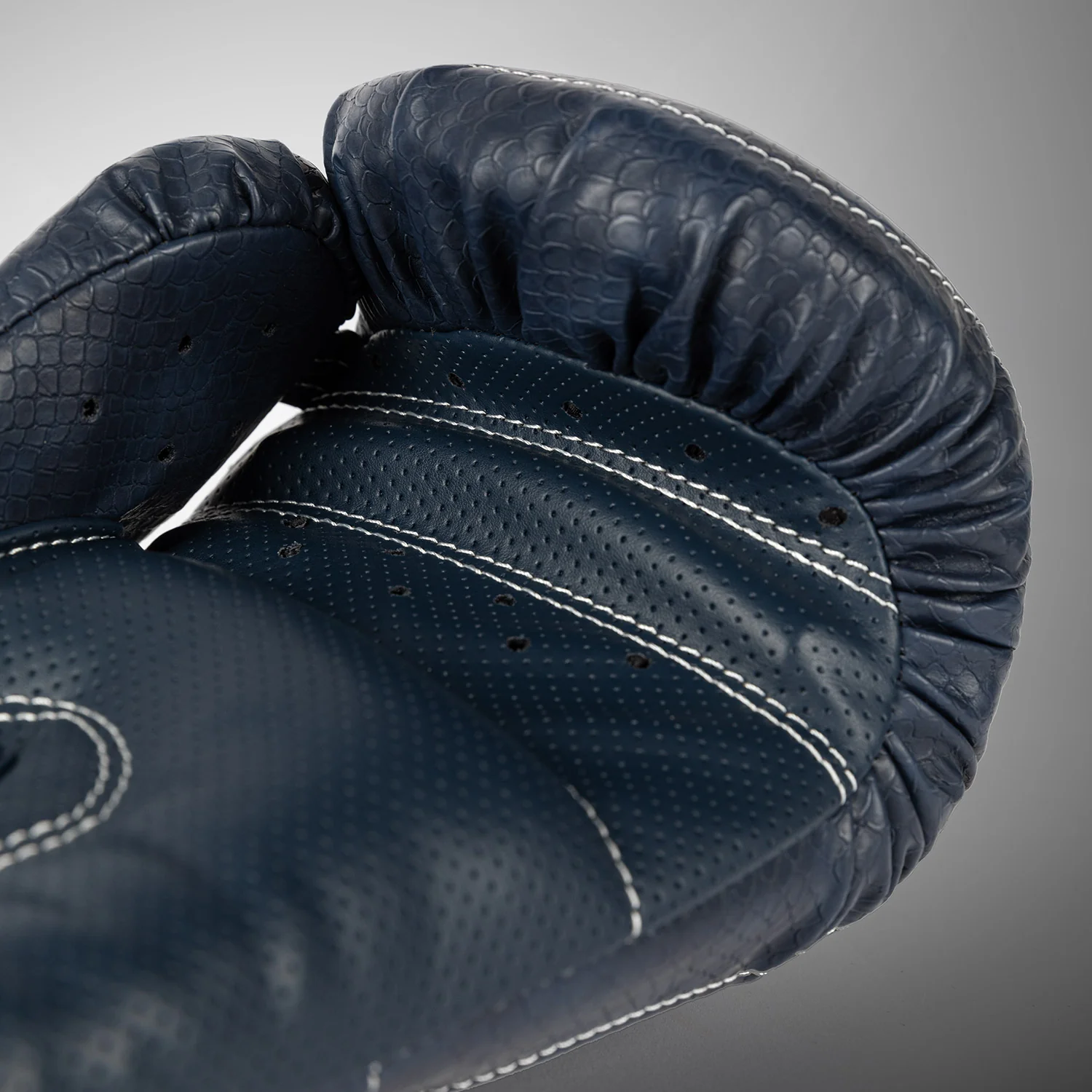Venum Impact Evo Scales Guantes de Boxeo – Azul Medianoche - Image 6