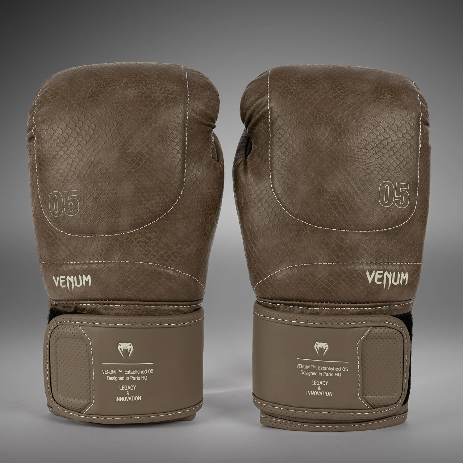 Venum Impact Evo Scales Guantes de Boxeo – Marrón - Image 4
