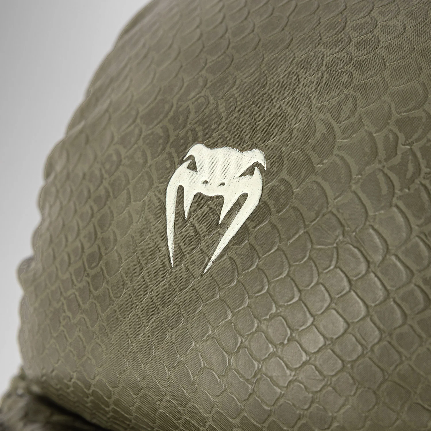Venum Impact Evo Scales Guantes de sparring MMA - Verde militar - Image 5