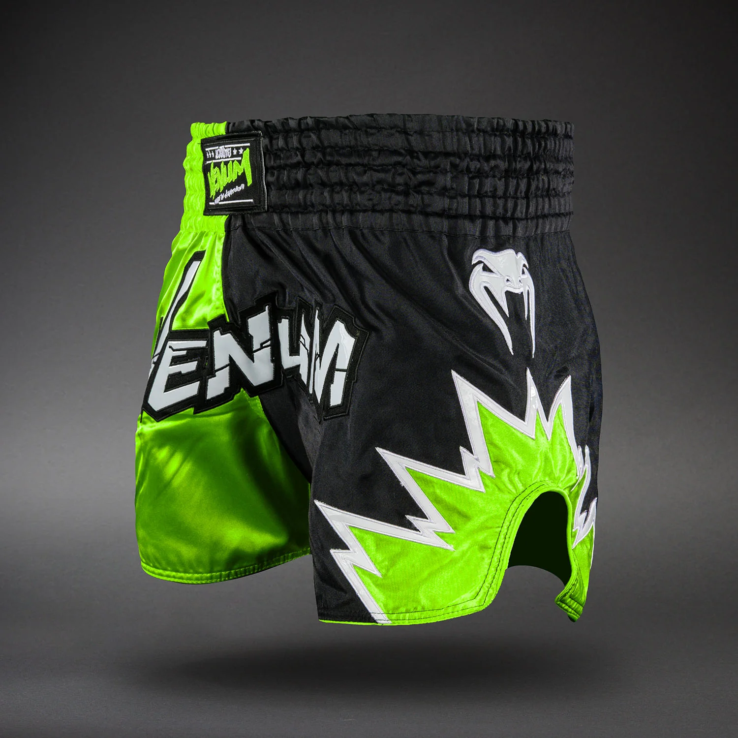 Venum Inferno 2.0 Pantalones Cortos de Muay Thai - Verde/Negro - Image 3