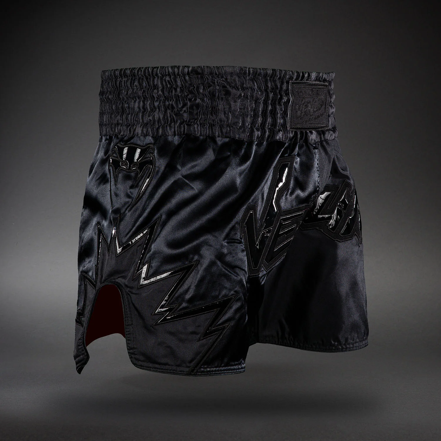 Venum Inferno 2.0 Pantalones Cortos de Muay Thai - Negro/Gris - Image 3