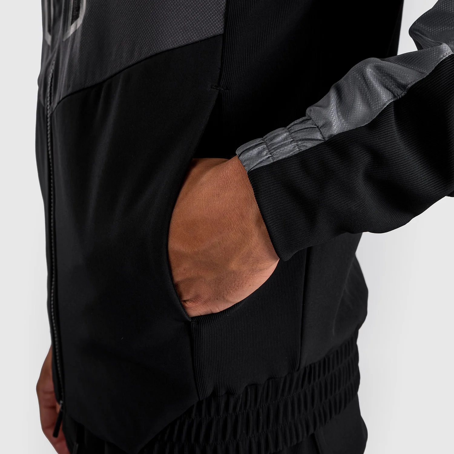 Venum Laser 3.0 Track Jacket - Negro/Gris - Image 8
