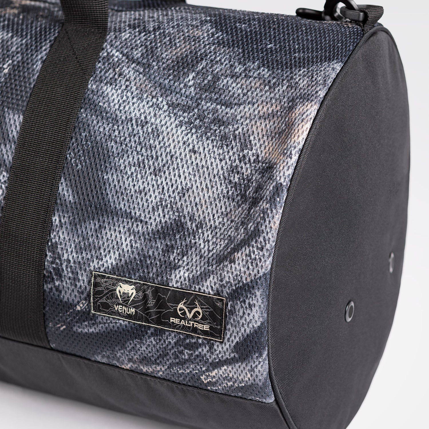 Venum Laser XT Bolsa Tote – Camuflaje Oscuro/Gris - Image 6