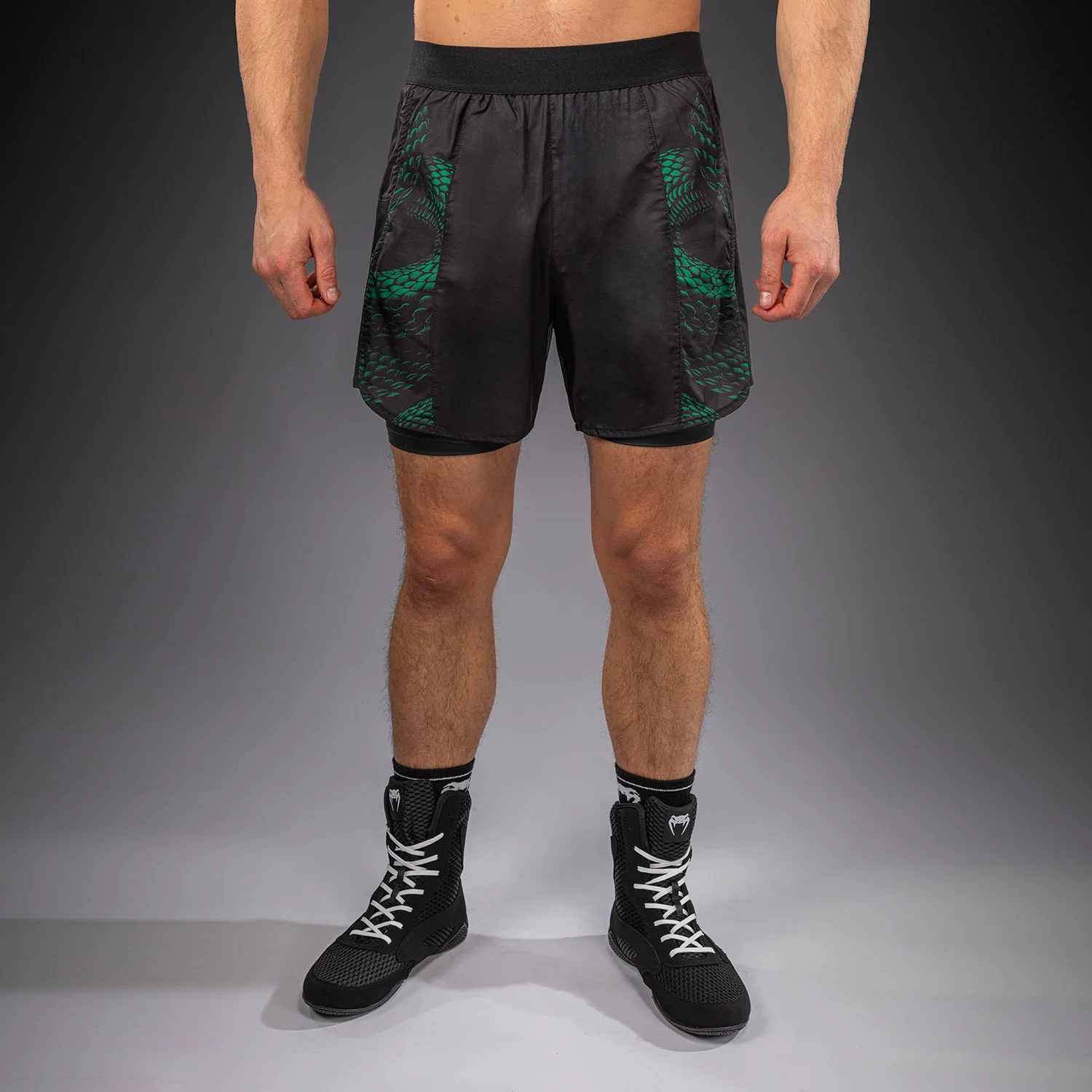 Venum Matupa Short de Entrenamiento - Negro/Verde/Oro