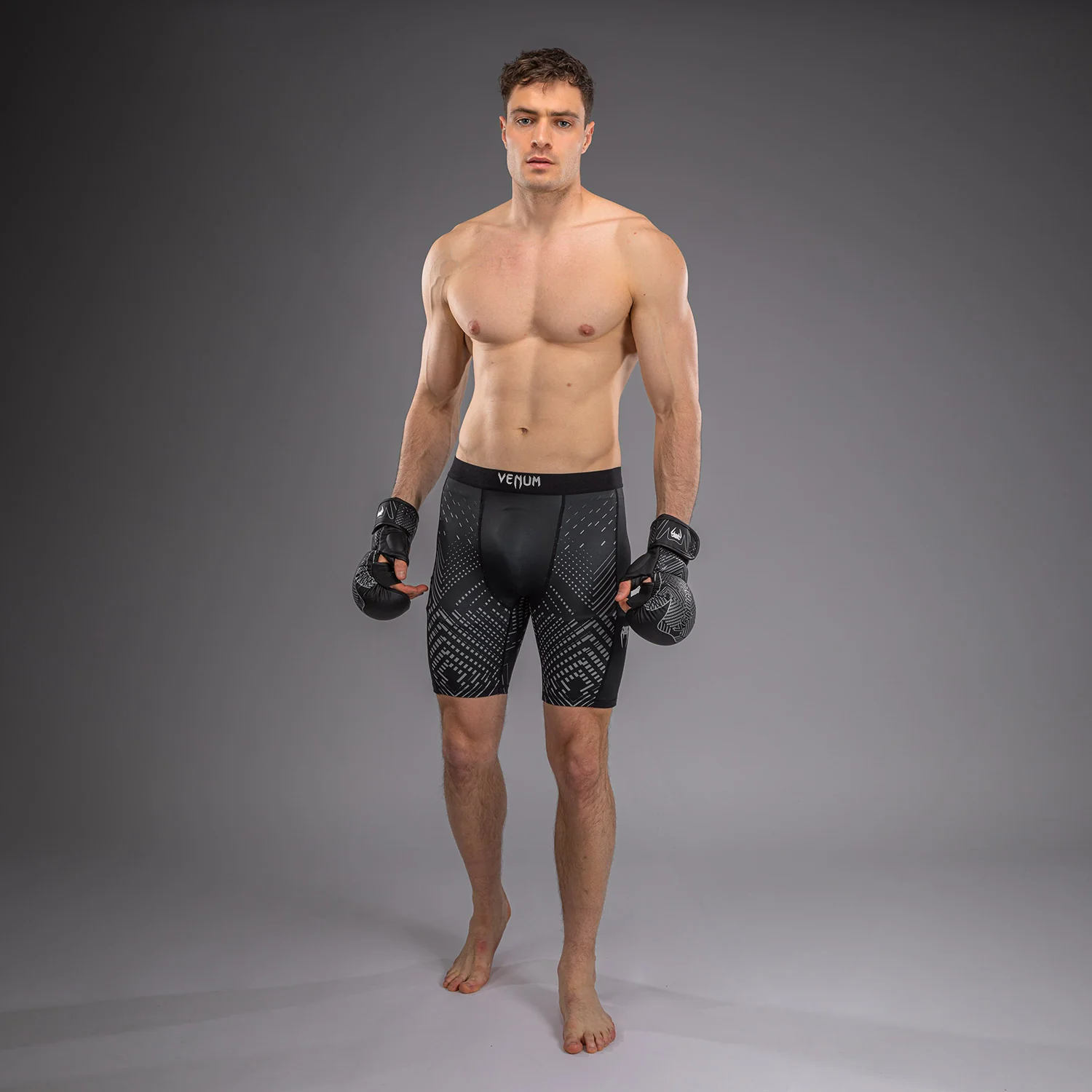 Venum Midnight Fury Short de Compresión – Negro/Gris/Plata - Image 2