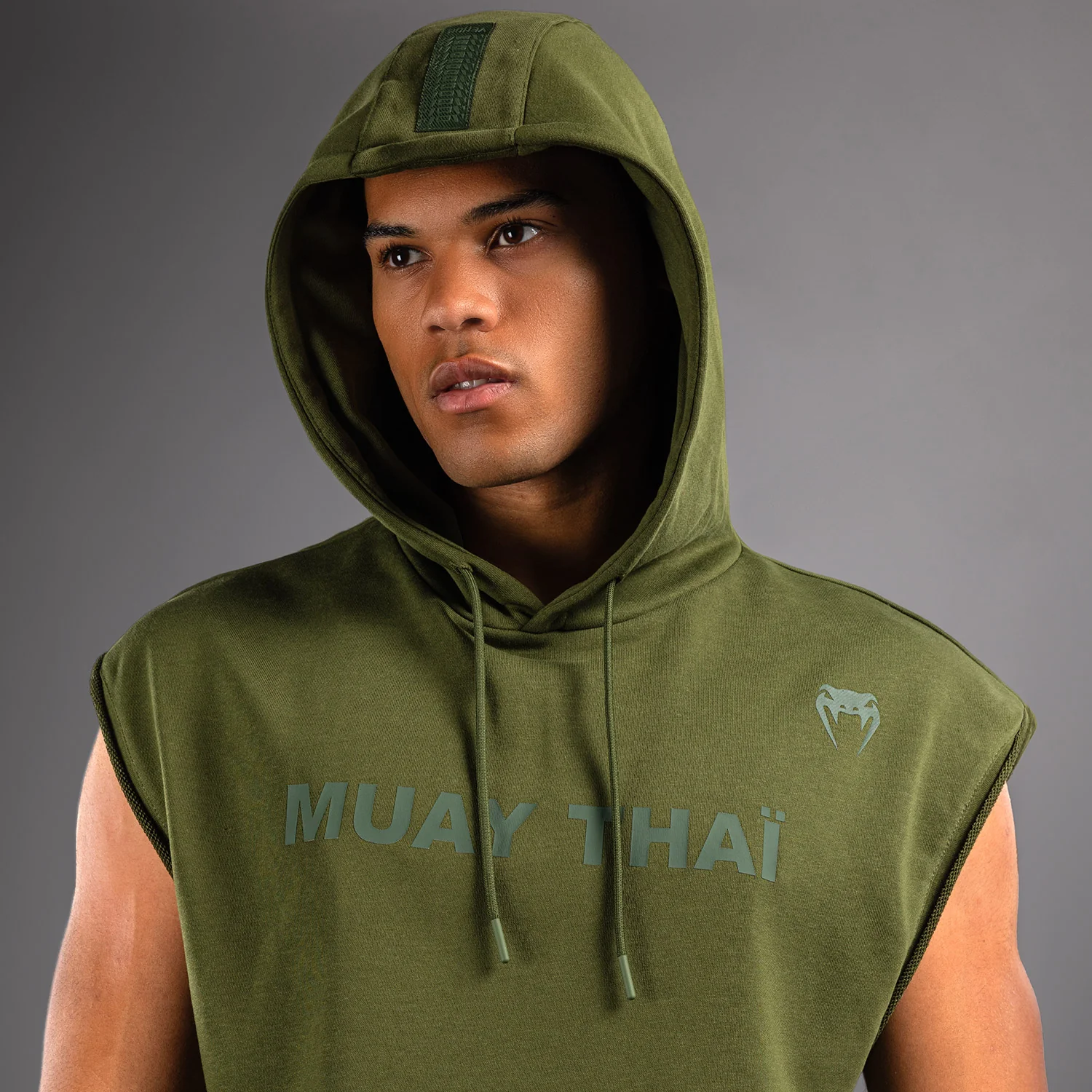 Venum Muay Thai VT Sudadera con Capucha Sin Mangas – Verde Militar - Image 4