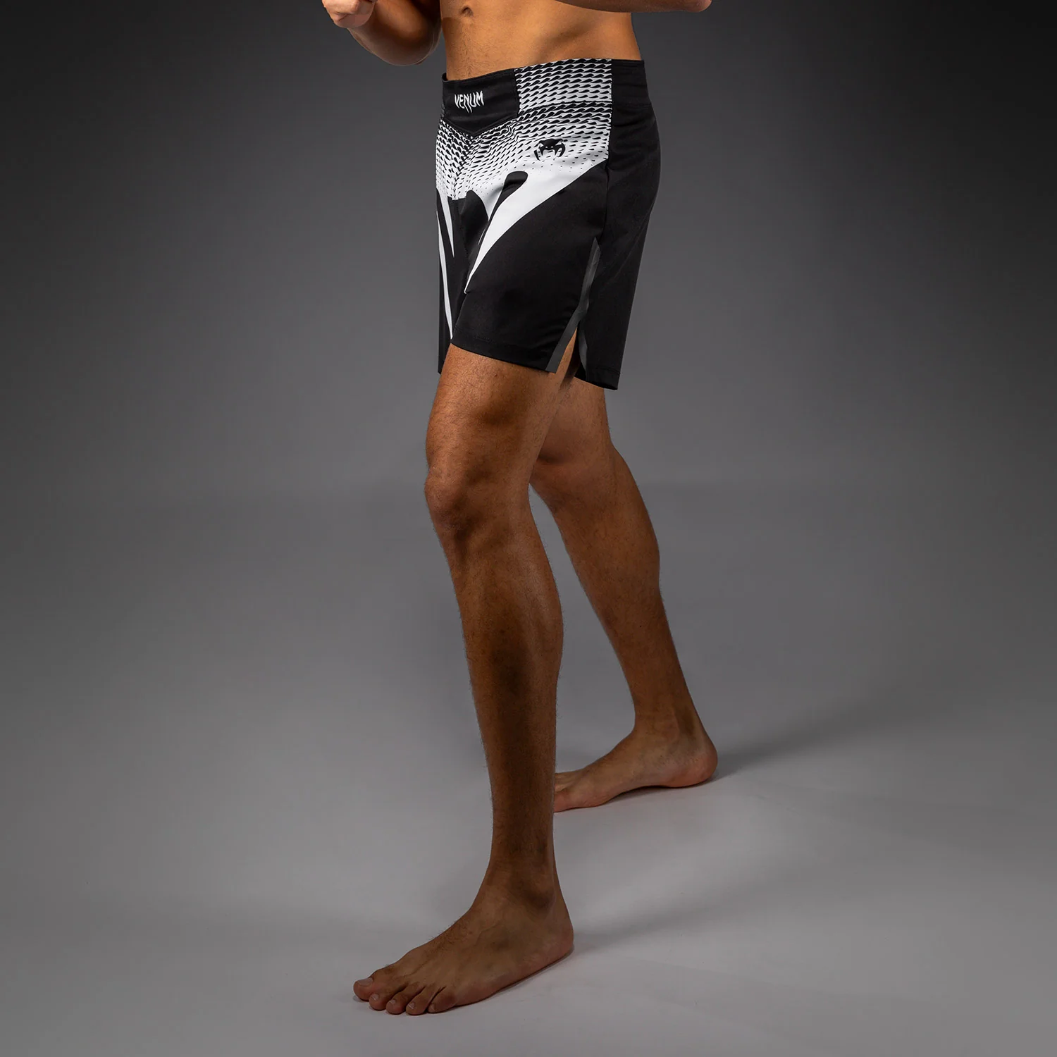 Venum No Gi Pantalones Cortos de Lucha - Negro/Blanco - Image 2