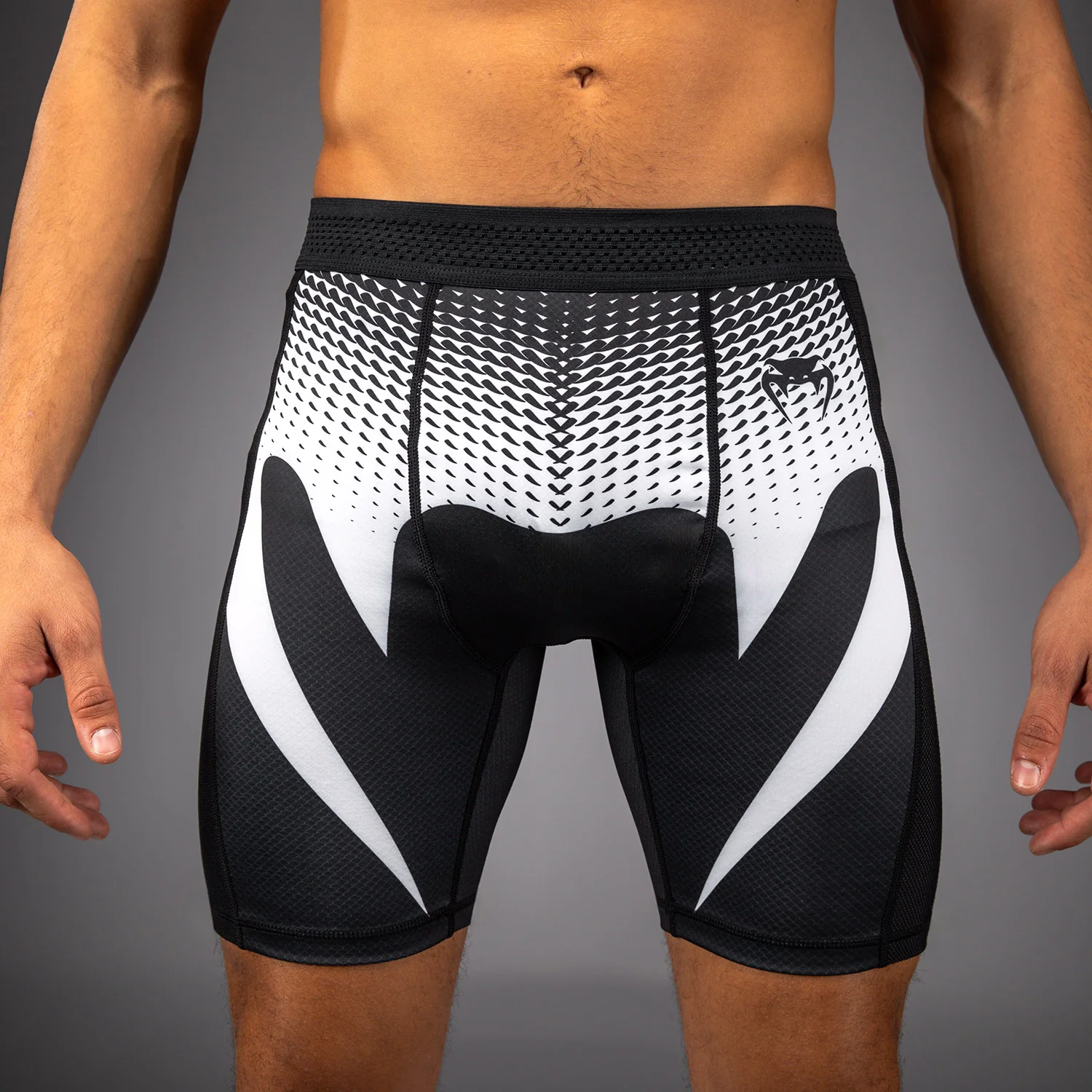 Venum No Gi Pantalones Cortos Vale Tudo - Negro/Blanco - Image 2