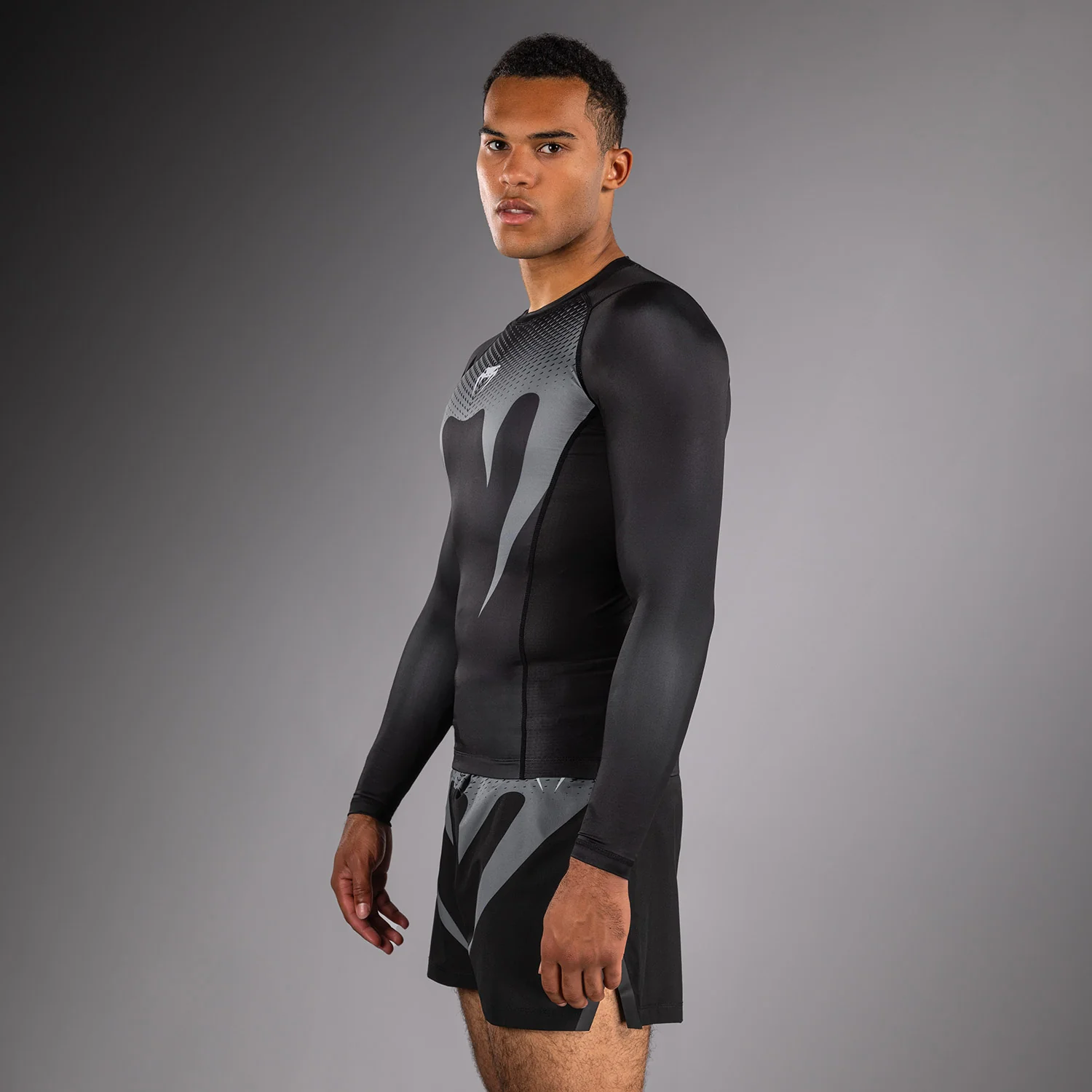 Venum No Gi Rashguards - Negro/Gris Plateado - Image 2