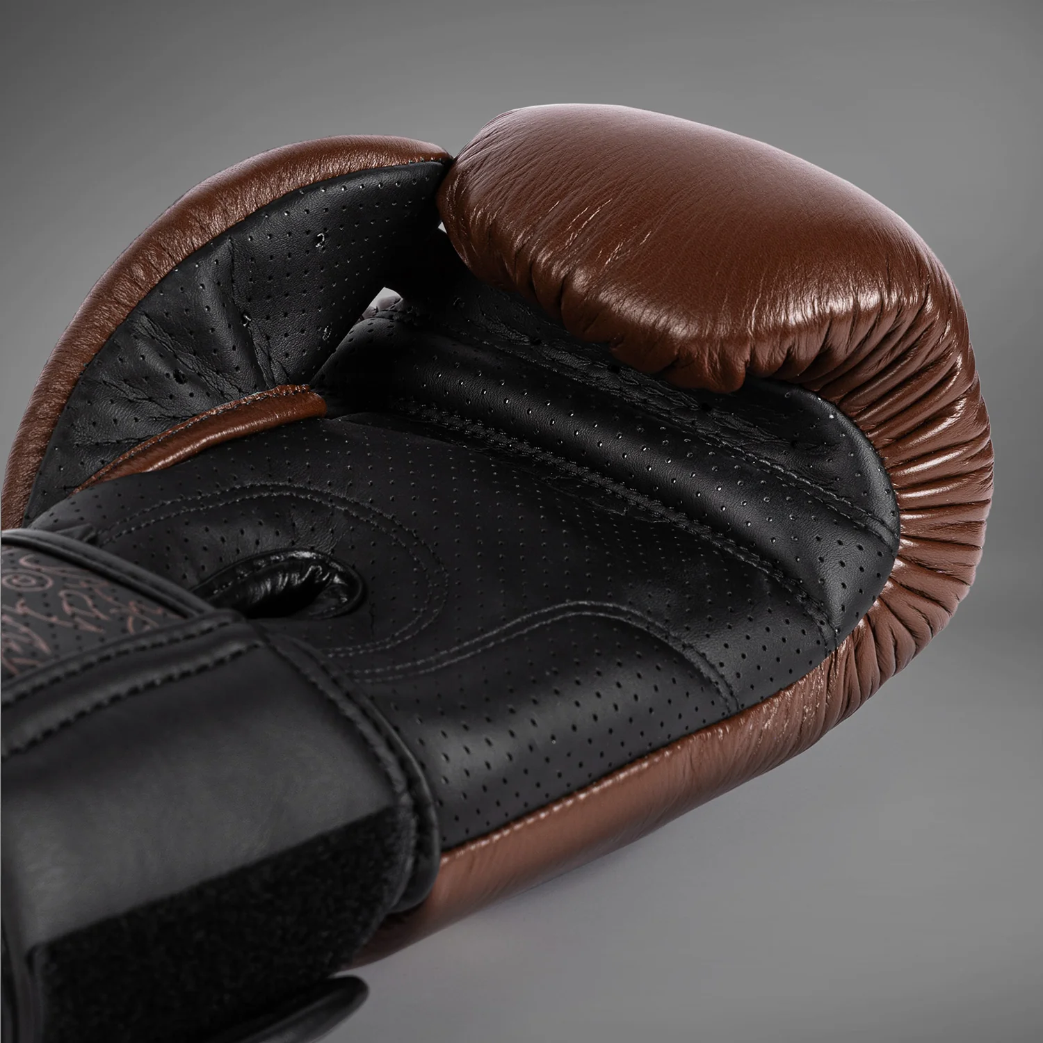 Venum Power 2.0 Guantes de Boxeo - Marrón Chocolate - Image 5