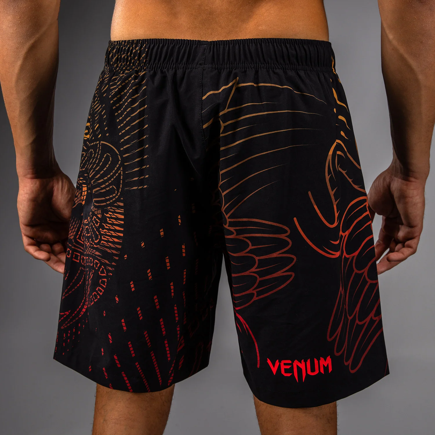 Venum Quetzal Fury Pantalones Cortos de Entrenamiento - Negro/Rojo Fury/Mandarina - Image 4