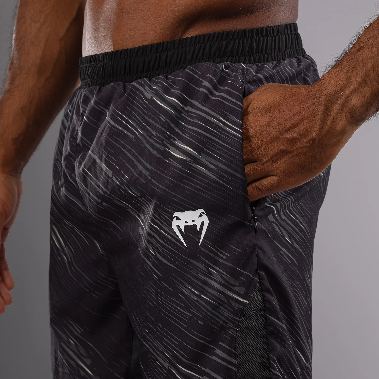 Venum Rapid Pantalones Cortos de Entrenamiento - Negro/Gris Tormenta - Image 6
