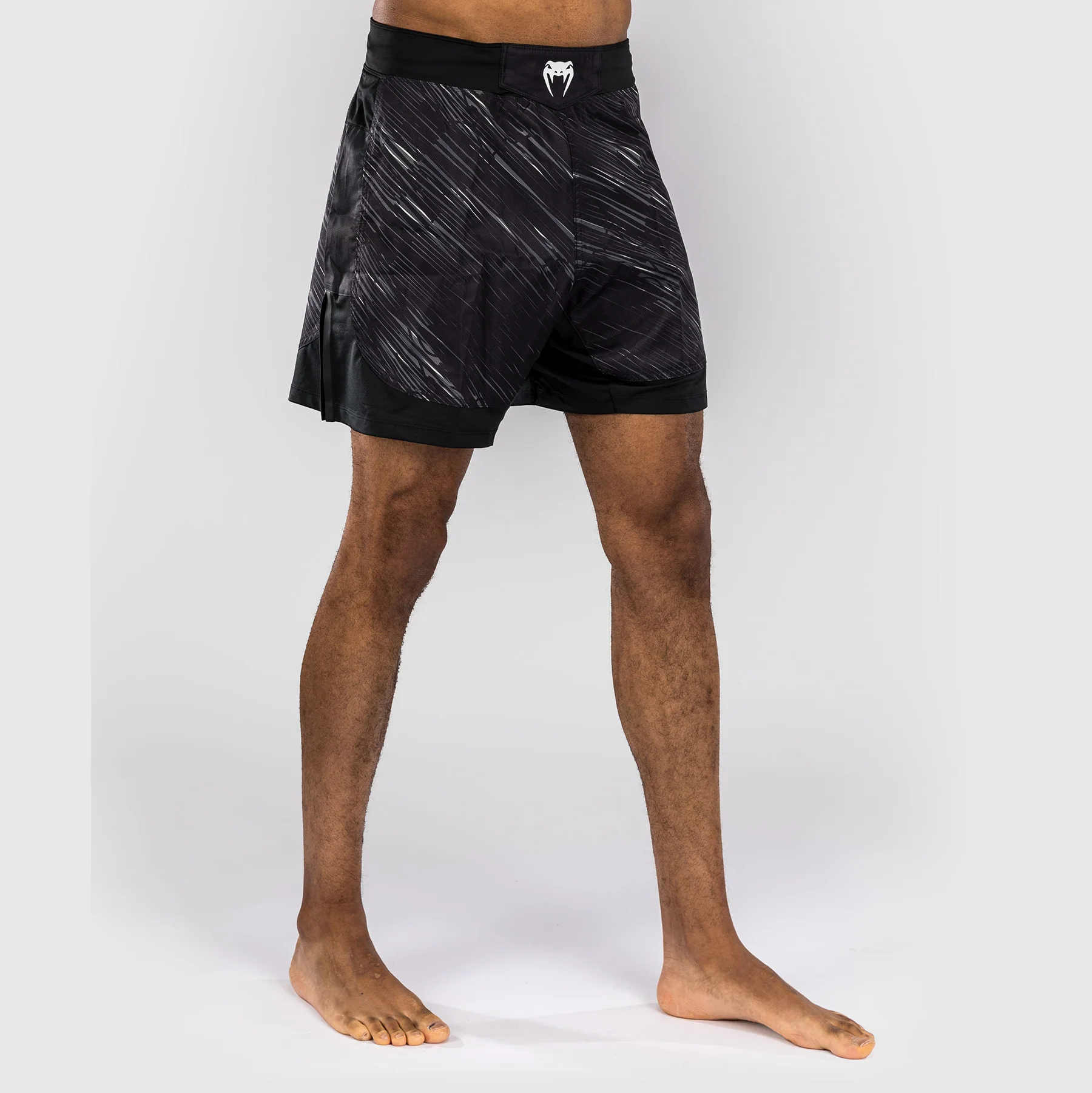 Venum Rapid Pantalones Cortos de Lucha - Negro/Gris Tormenta - Image 2