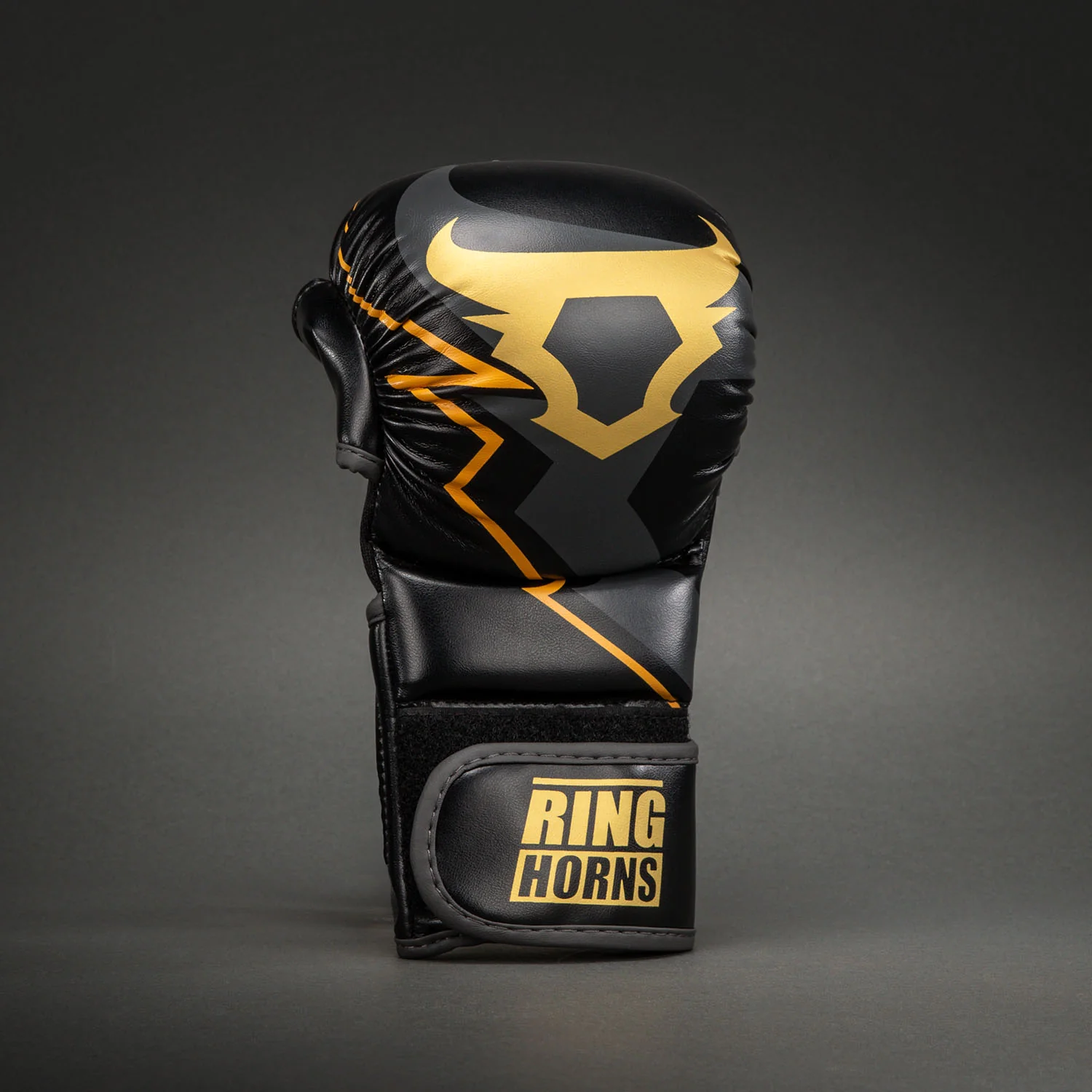 Ringhorns Charger by Venum Guantes de sparring MMA - Negro/Dorado - Image 3