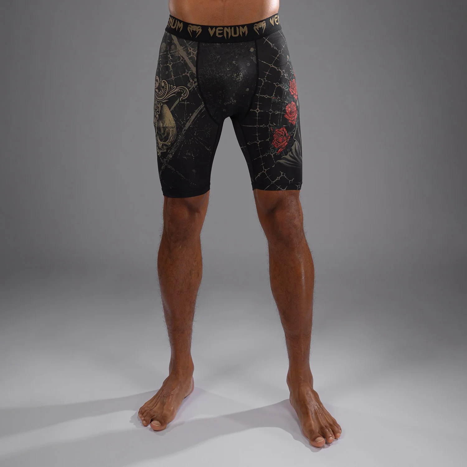 Venum Santa Muerte 5.0 Pantalones Cortos Vale Tudo para Hombre - Negro Profundo/Oro
