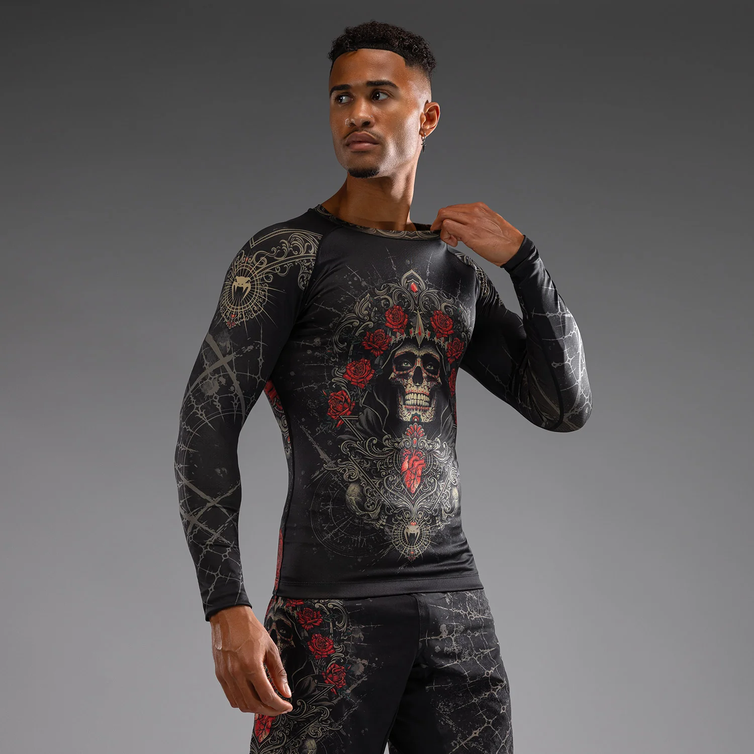 Venum Santa Muerte 5.0 Rashguard de Manga Larga para Hombre - Negro Profundo/Oro - Image 3