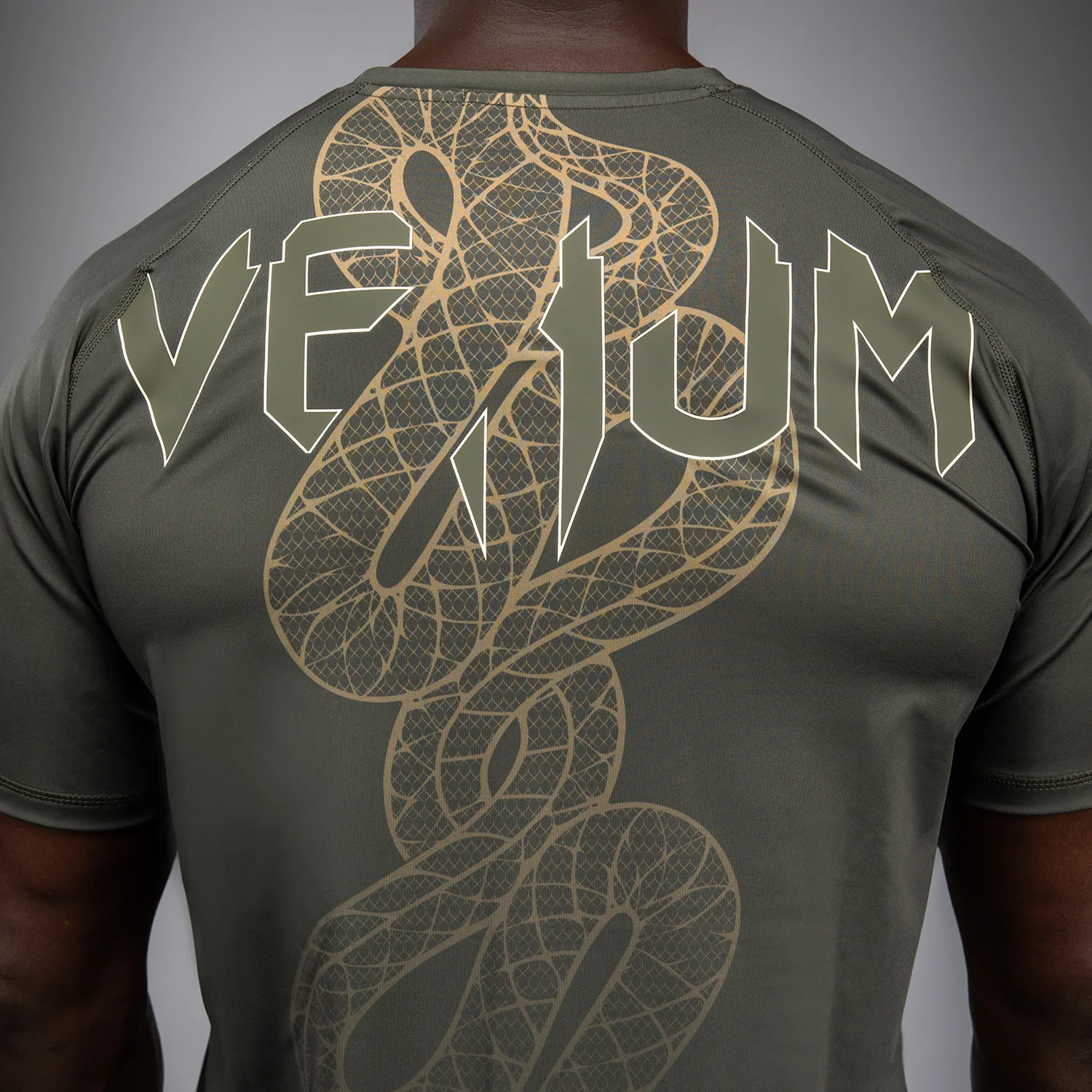 Venum Serpenti Dry Tech Camiseta – Caqui/Bronce/Marfil - Image 5