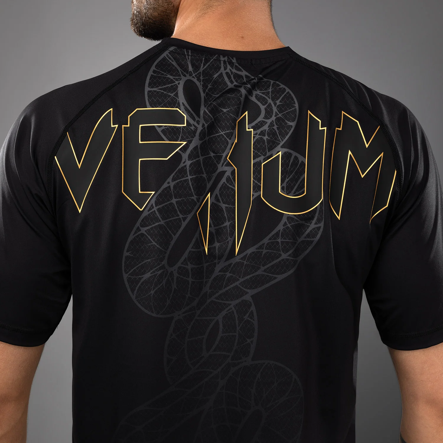 Venum Serpenti Dry Tech Camiseta – Negro/Plata/Dorado - Image 6