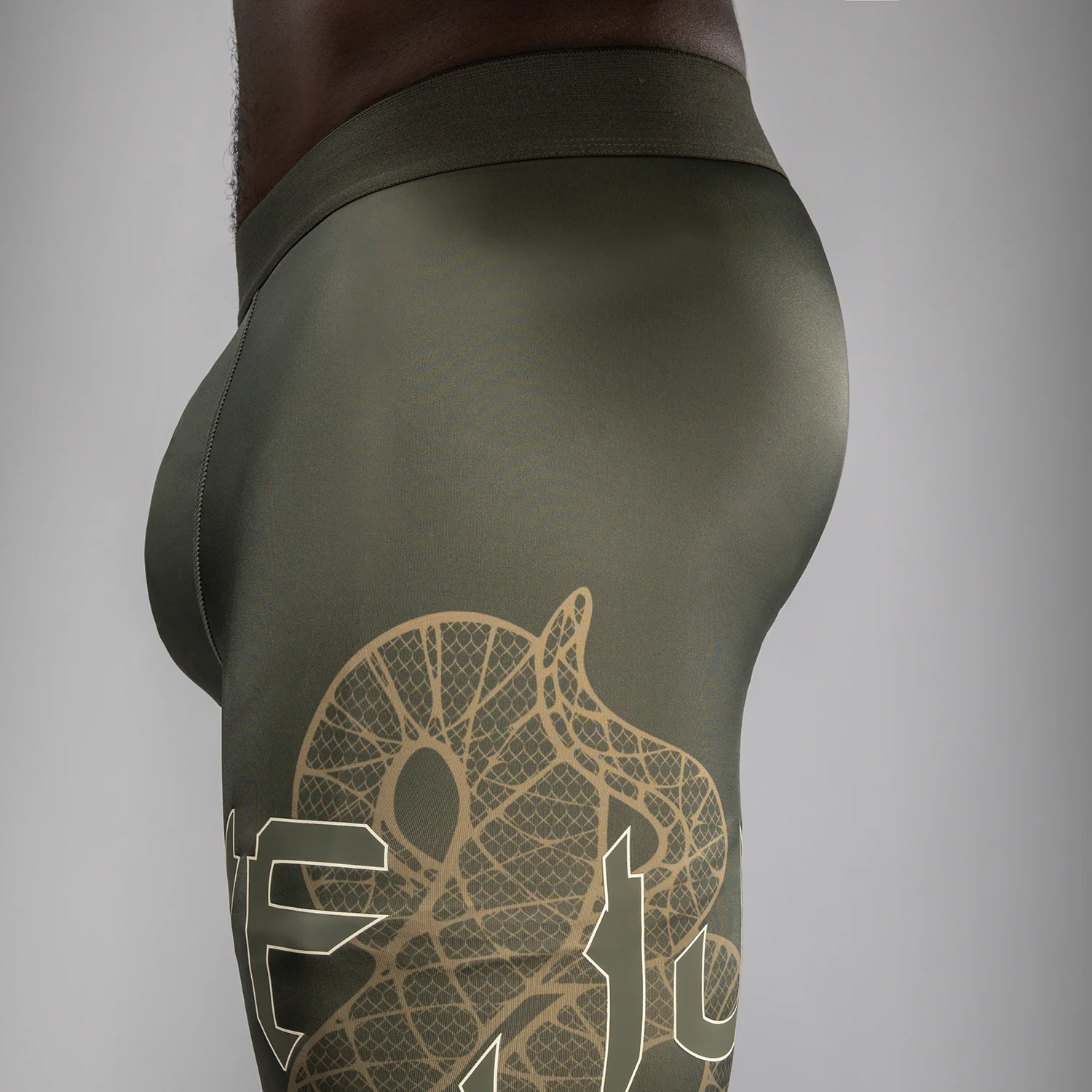 Venum Serpenti Pantalones Ajustados – Caqui/Bronce/Marfil - Image 5