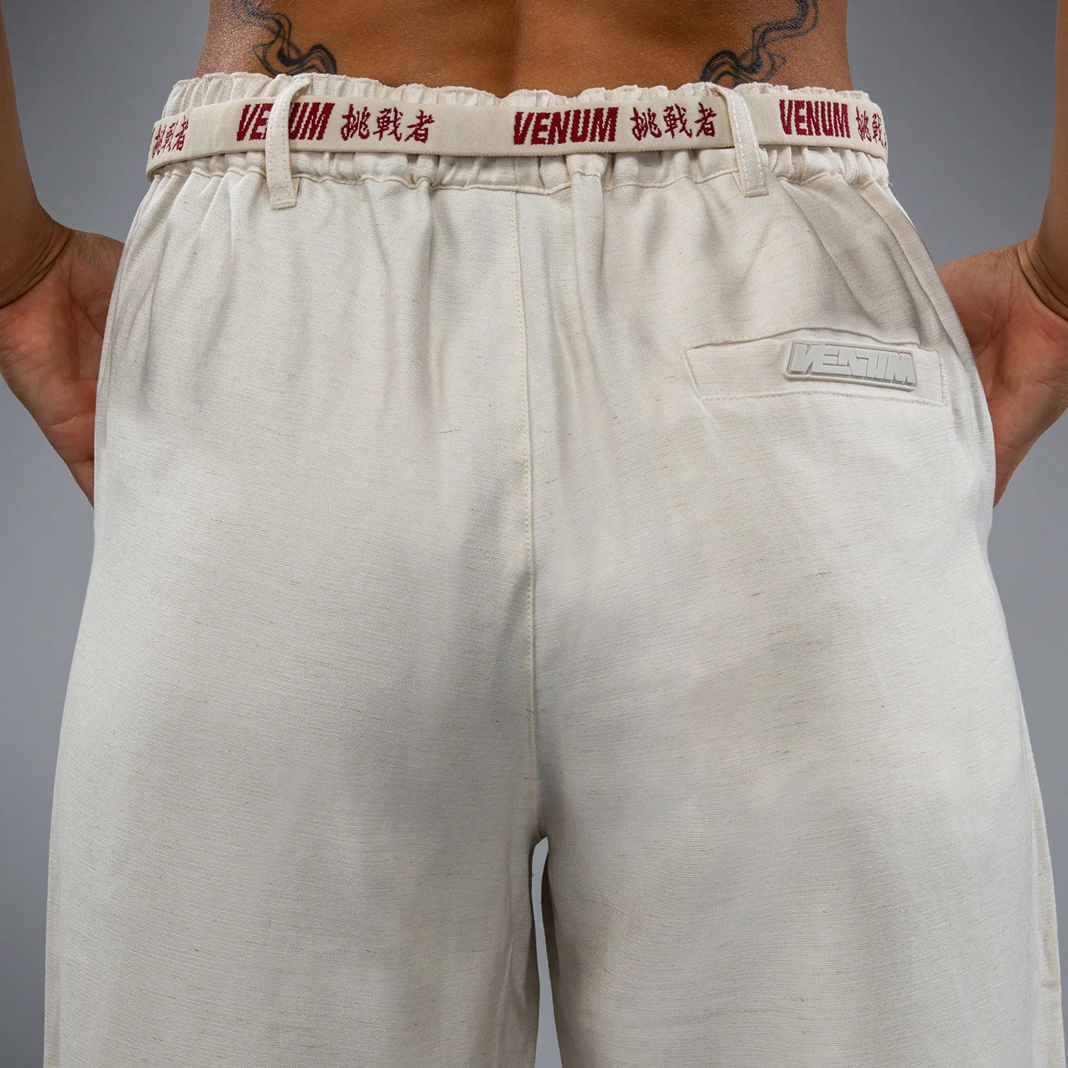 Venum Serpenti Pantalones Mujer – Marfil/Burdeos - Image 7