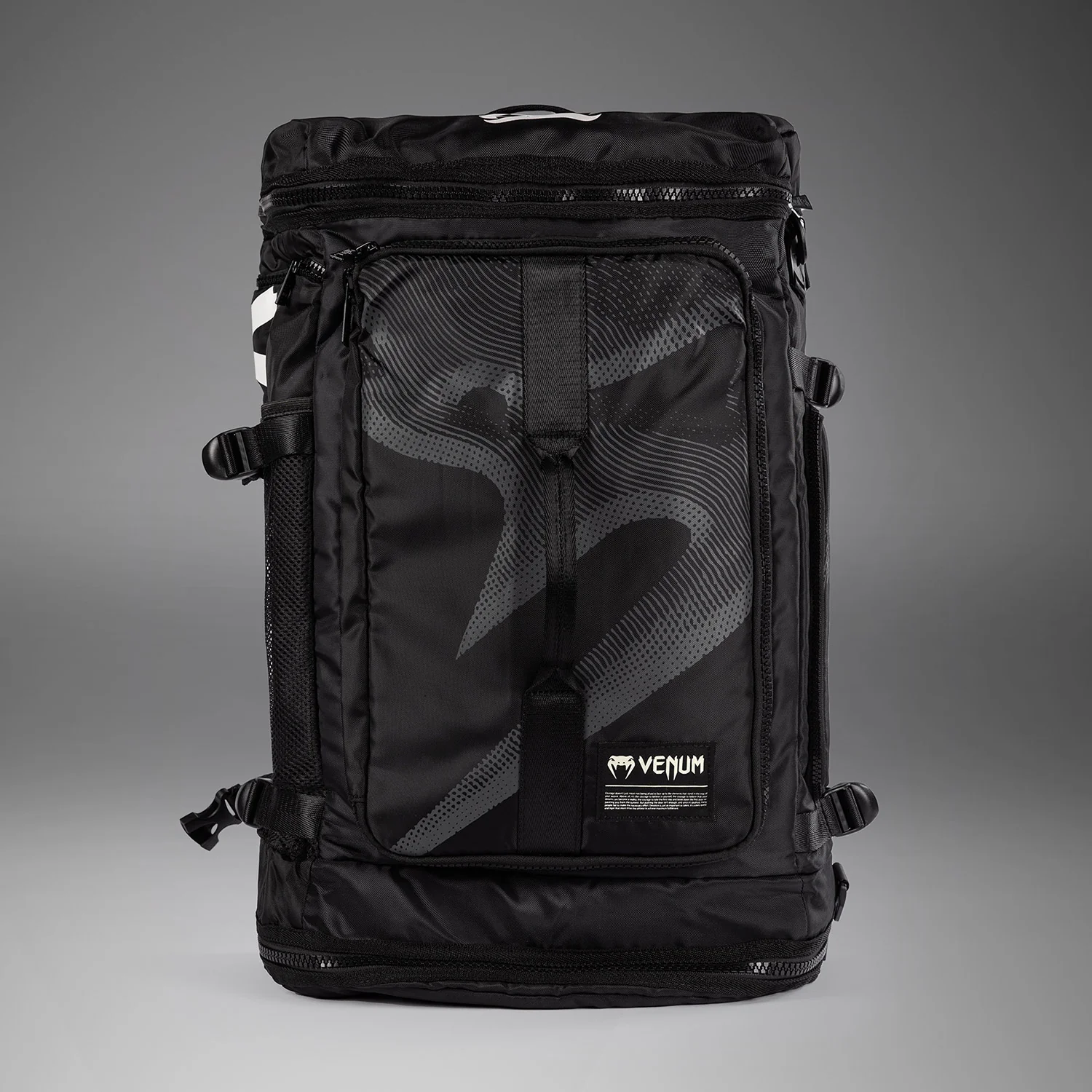 Venum Shockwave Bolsa Deportiva Convertible (60L) - Negro - Image 4