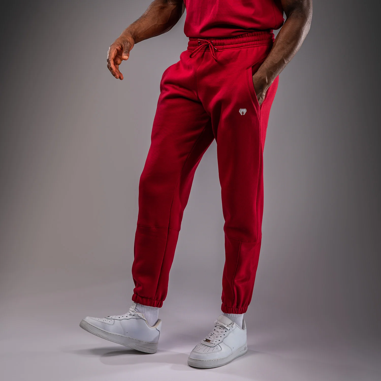 Venum Silent Power Joggers - Rojo Cereza - Image 2