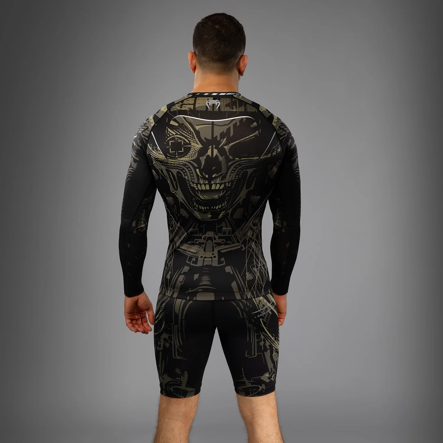 Venum Invader Camiseta de Manga Larga Rashguard - Negro/Sand - Image 3