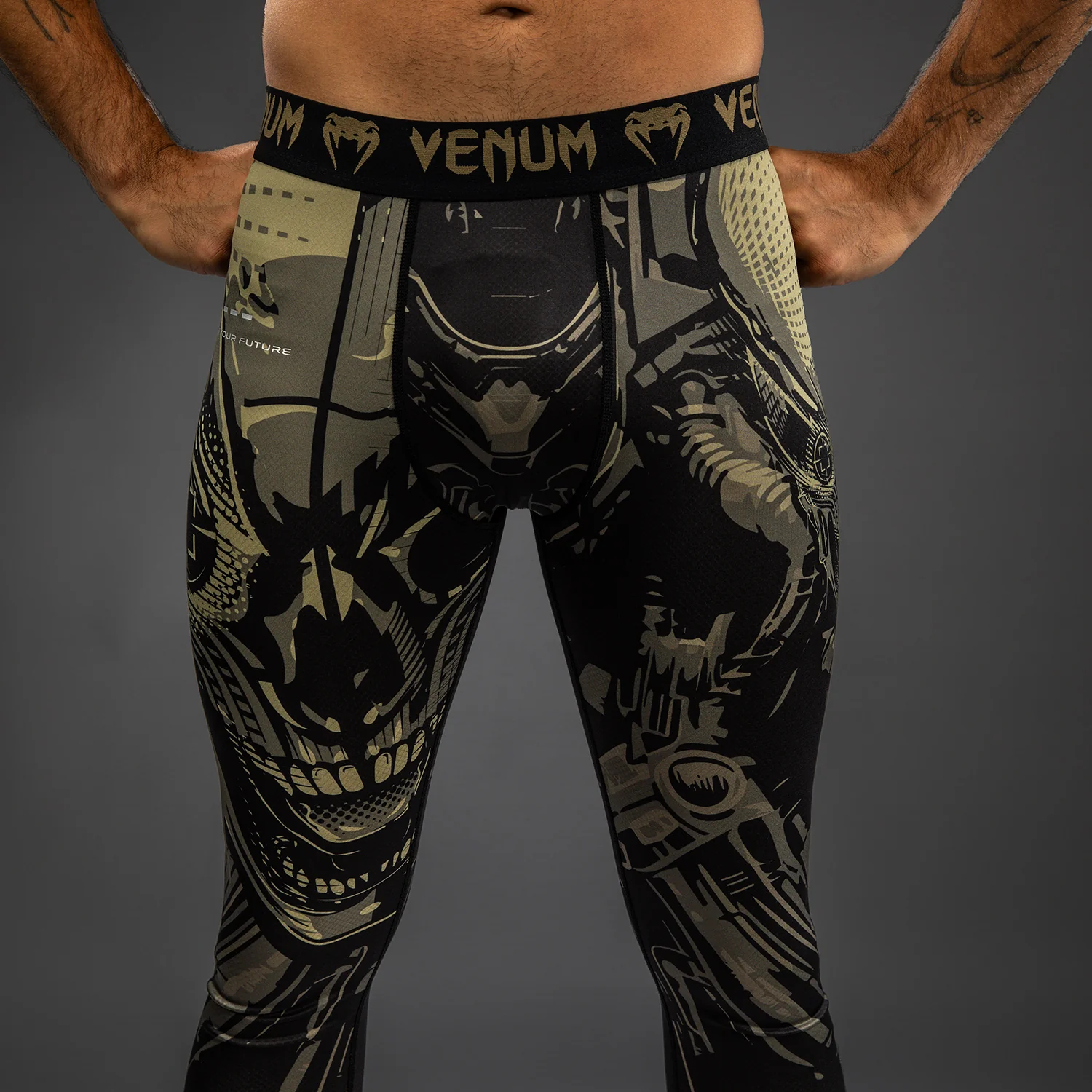 Venum Invader Spats - Negro/Sand - Image 9